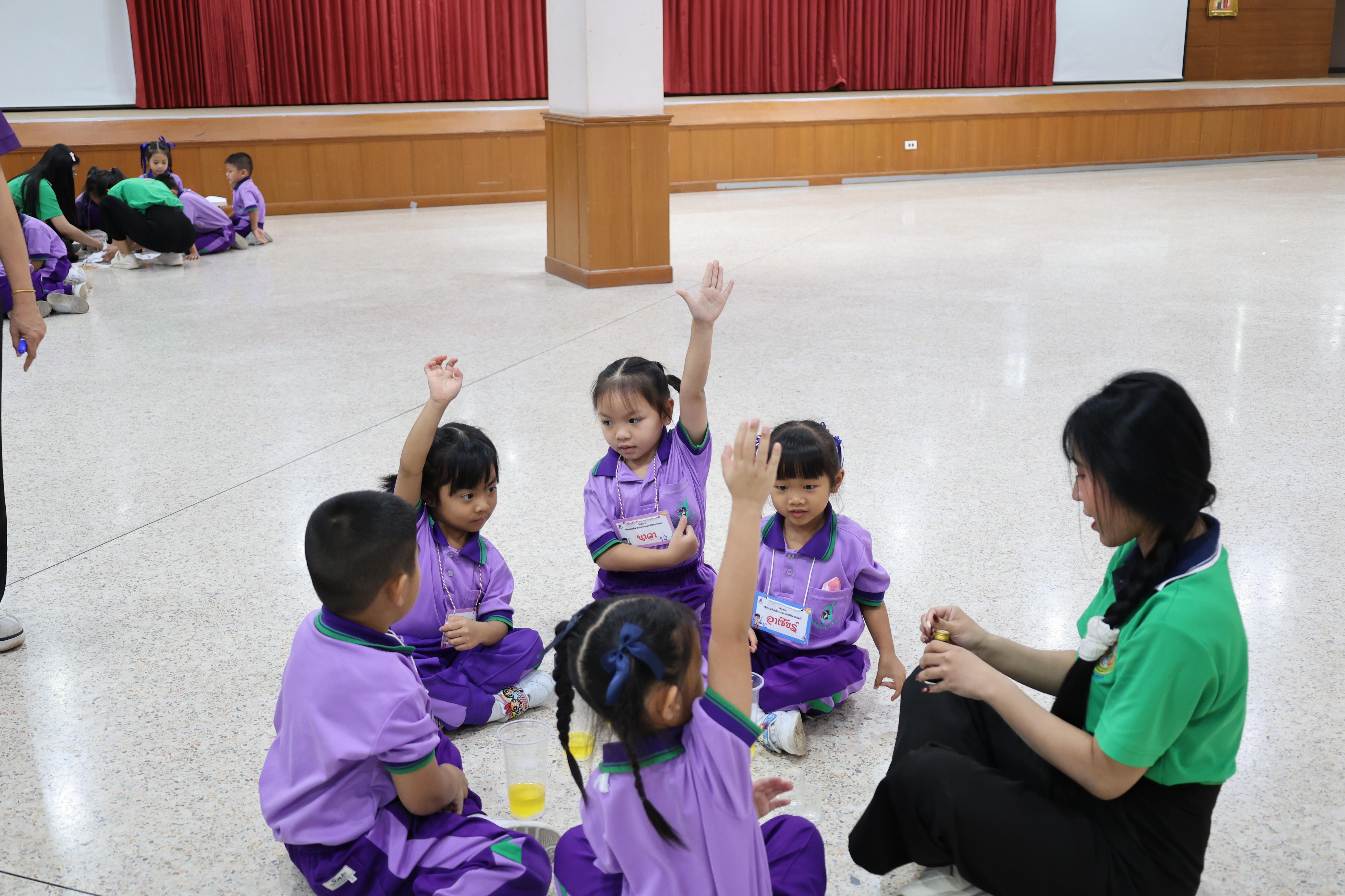 109. กิจกรรมบริการวิชาการ "โครงการสัญจรนักคิดสู่กระบวนการคิดทางวิทยาศาสตร์" โรงเรียนสาธิต (วัดวังยาง)