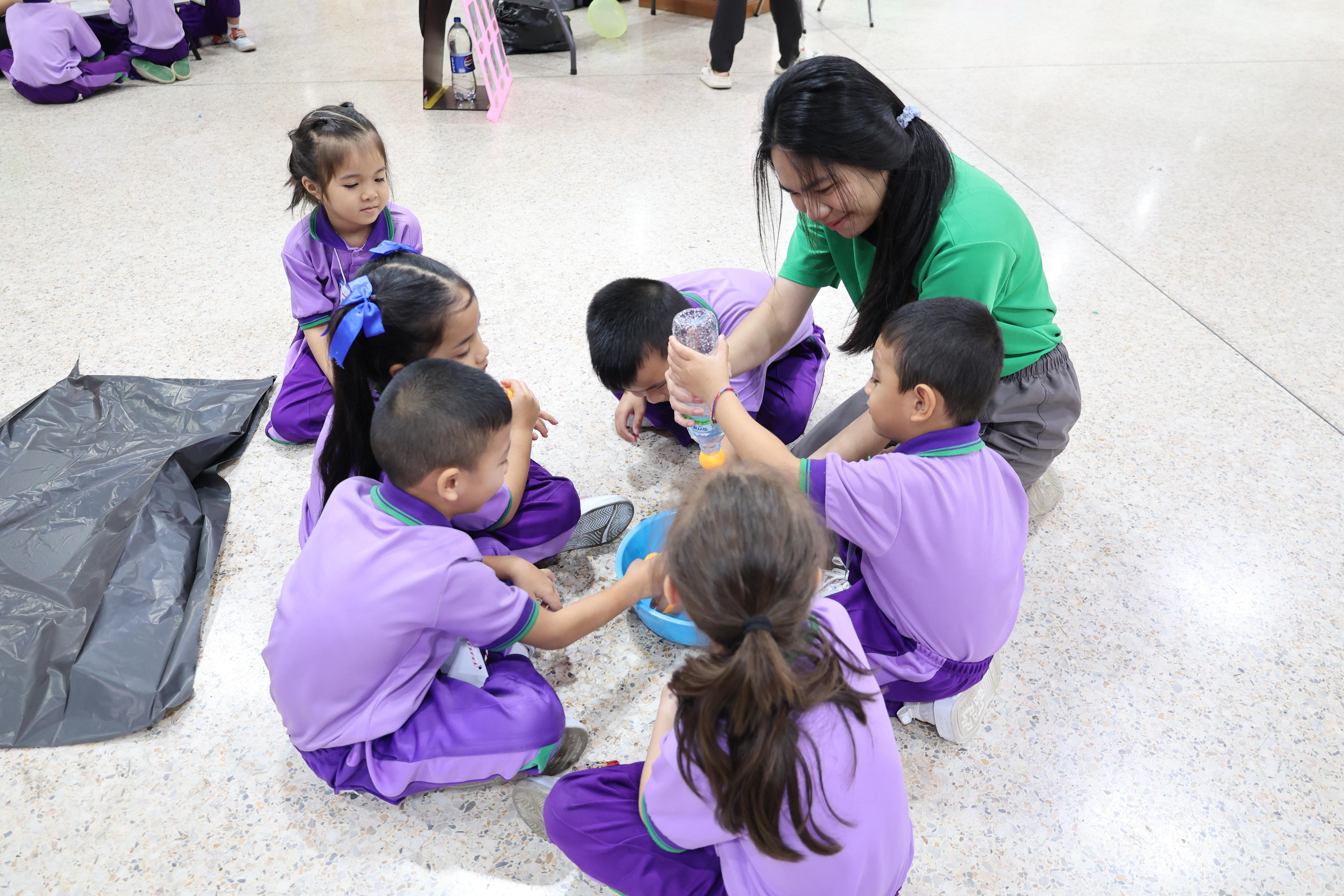 126. กิจกรรมบริการวิชาการ "โครงการสัญจรนักคิดสู่กระบวนการคิดทางวิทยาศาสตร์" โรงเรียนสาธิต (วัดวังยาง)