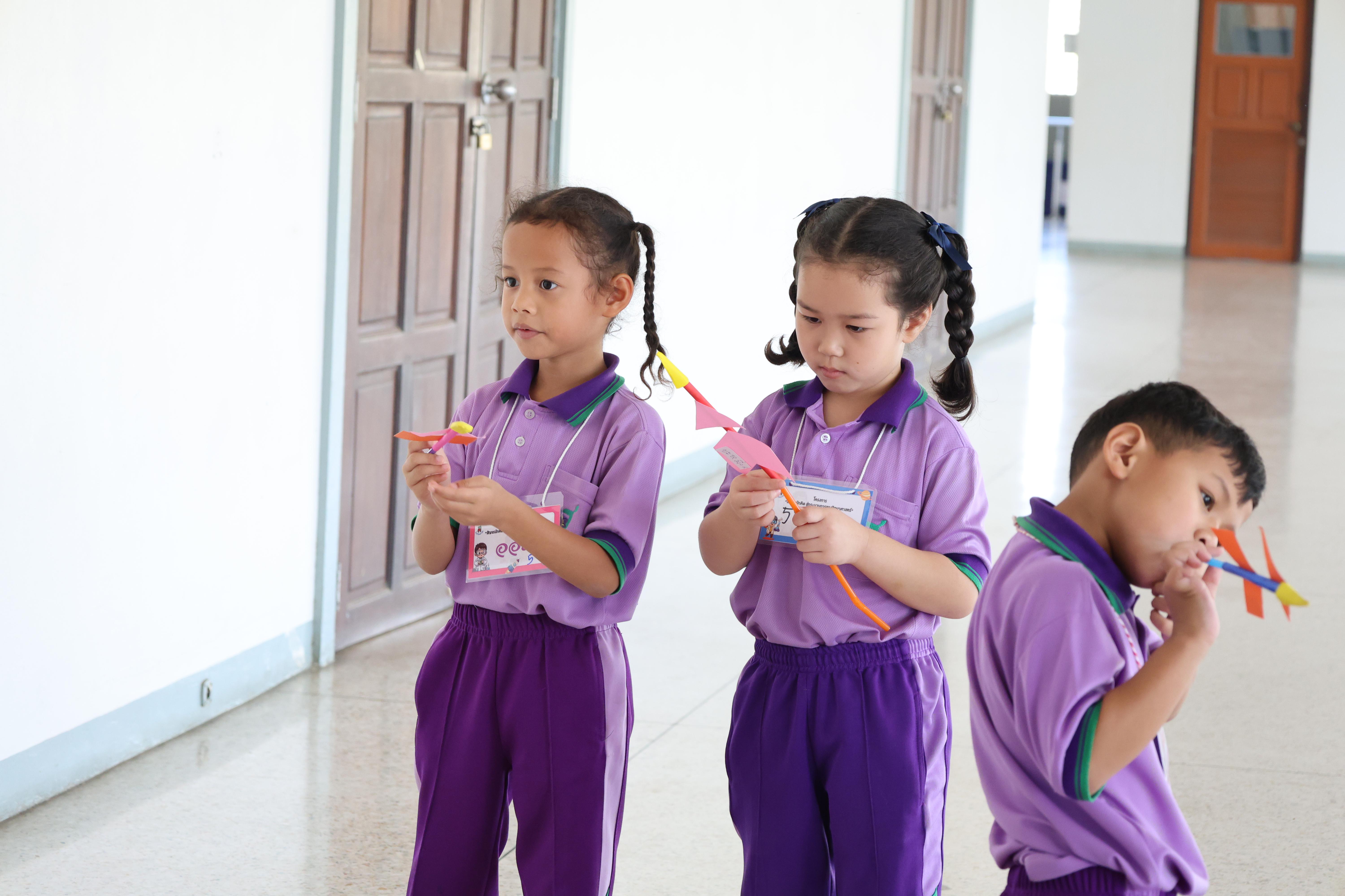 137. กิจกรรมบริการวิชาการ "โครงการสัญจรนักคิดสู่กระบวนการคิดทางวิทยาศาสตร์" โรงเรียนสาธิต (วัดวังยาง)