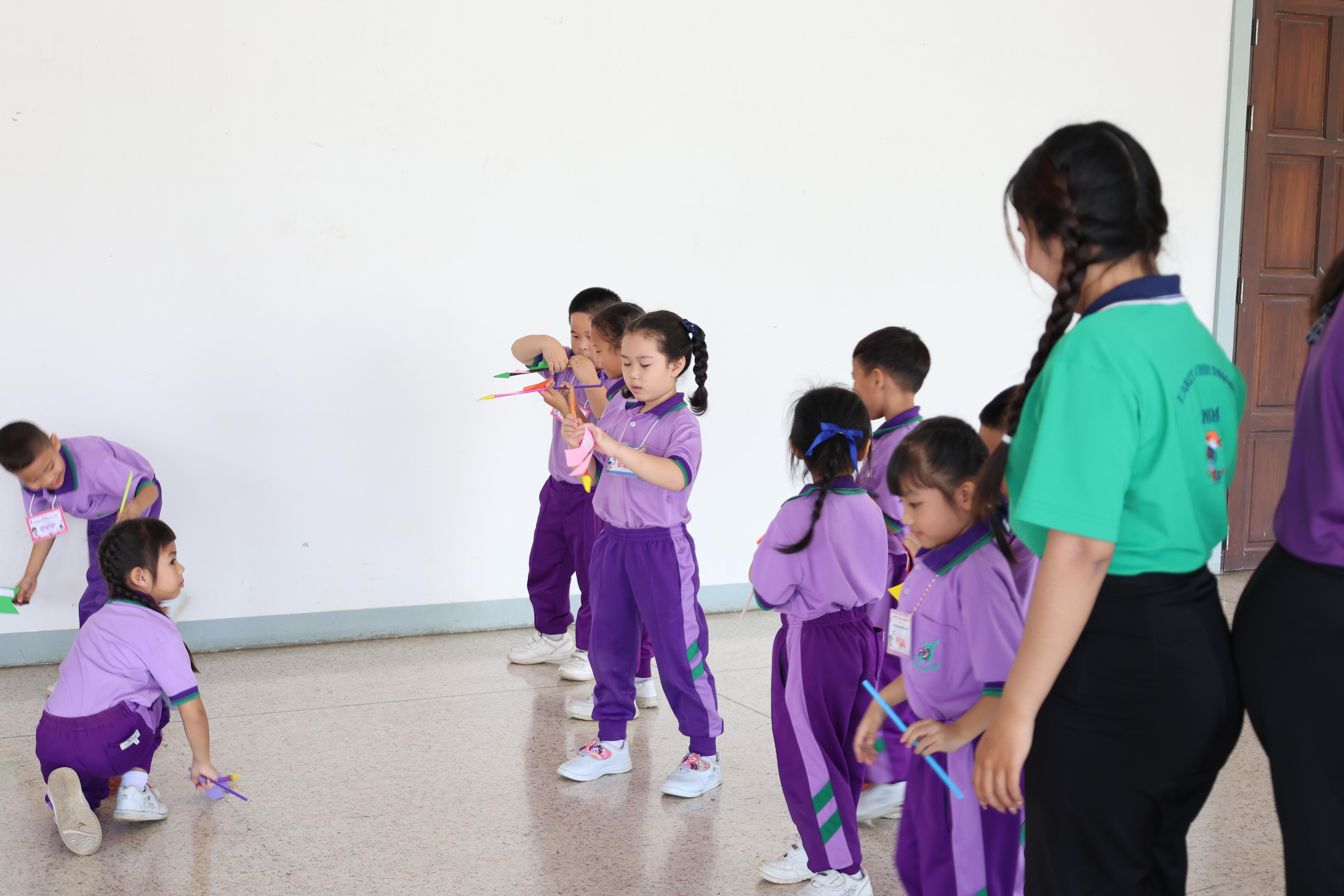 142. กิจกรรมบริการวิชาการ "โครงการสัญจรนักคิดสู่กระบวนการคิดทางวิทยาศาสตร์" โรงเรียนสาธิต (วัดวังยาง)