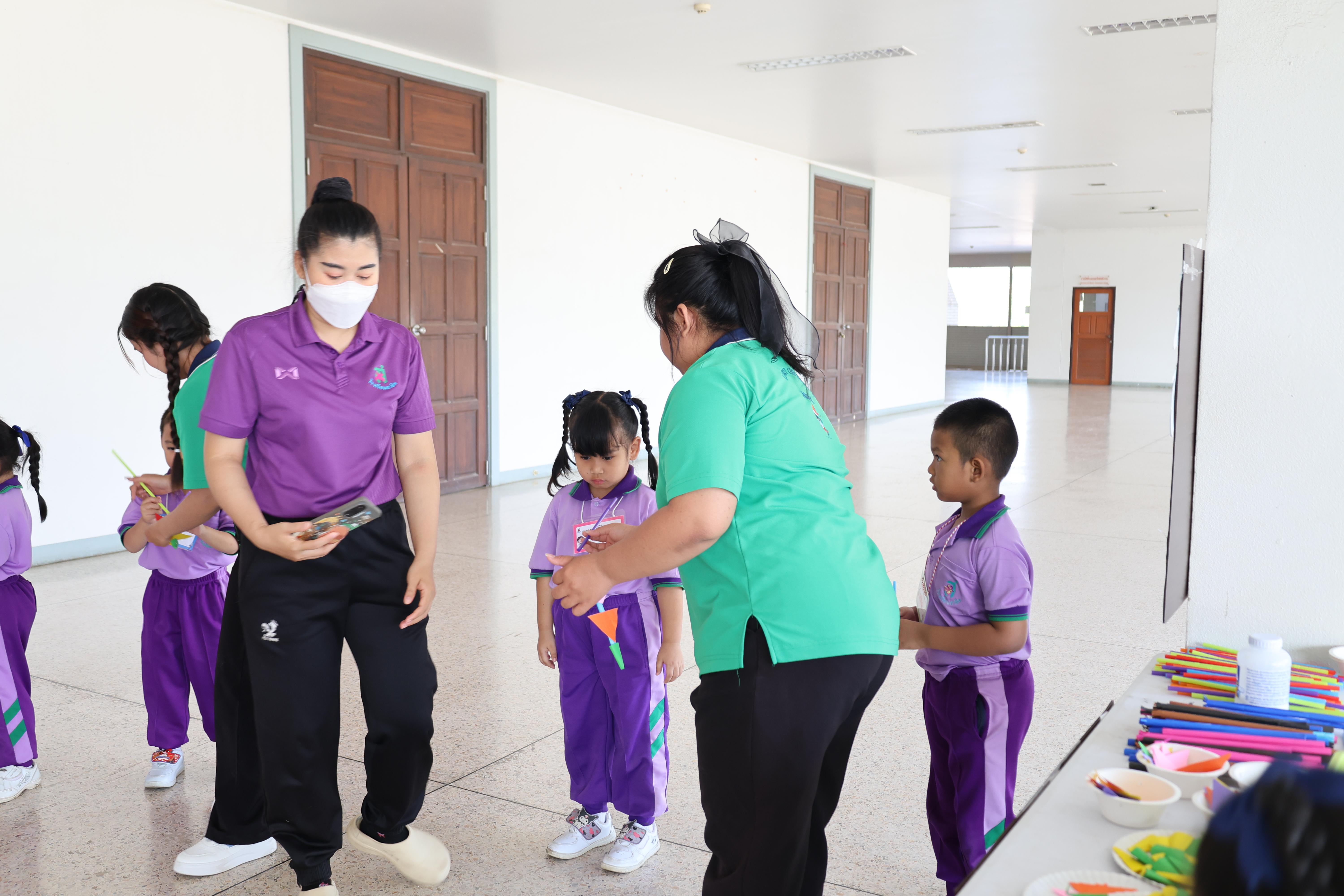 143. กิจกรรมบริการวิชาการ "โครงการสัญจรนักคิดสู่กระบวนการคิดทางวิทยาศาสตร์" โรงเรียนสาธิต (วัดวังยาง)