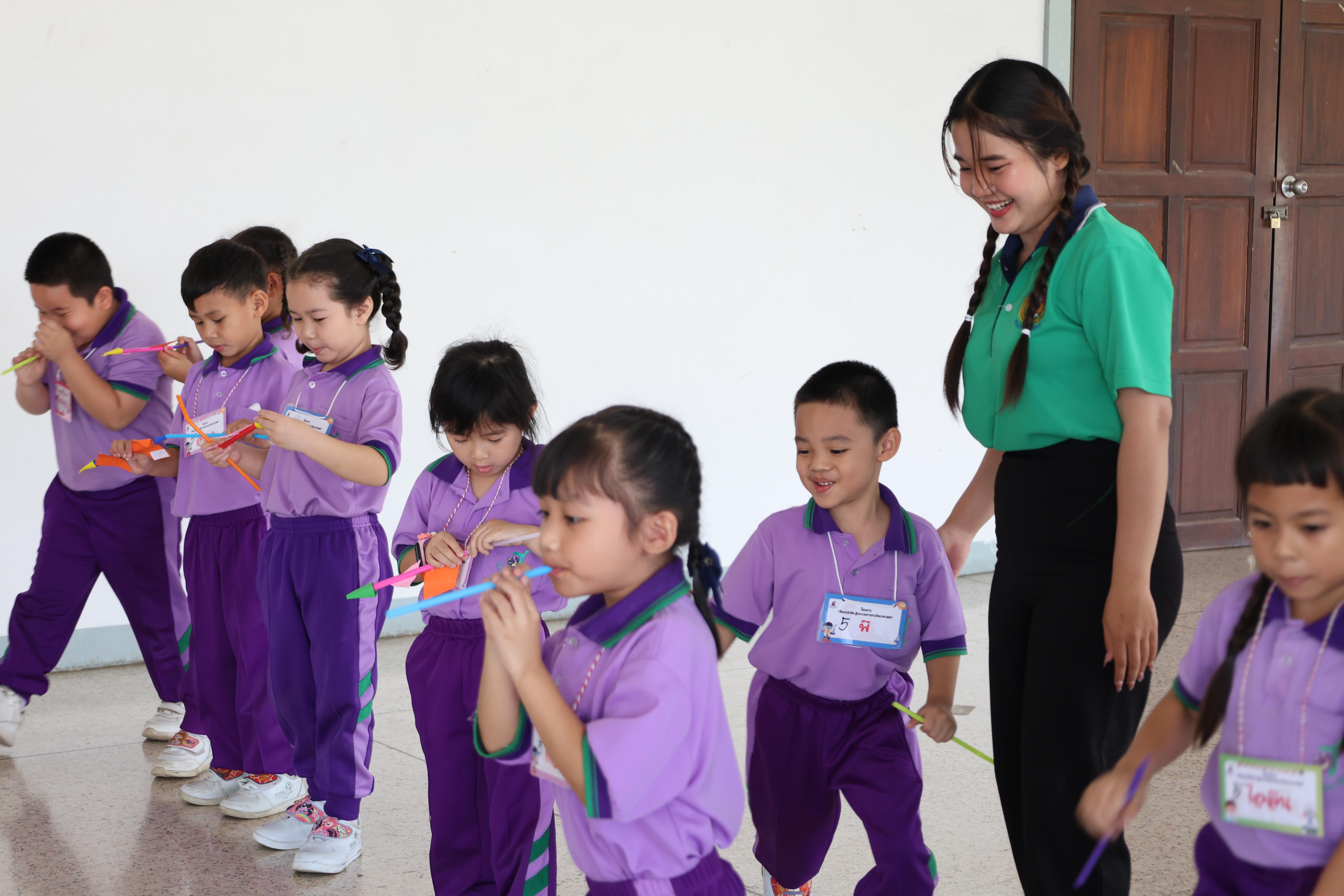 144. กิจกรรมบริการวิชาการ "โครงการสัญจรนักคิดสู่กระบวนการคิดทางวิทยาศาสตร์" โรงเรียนสาธิต (วัดวังยาง)