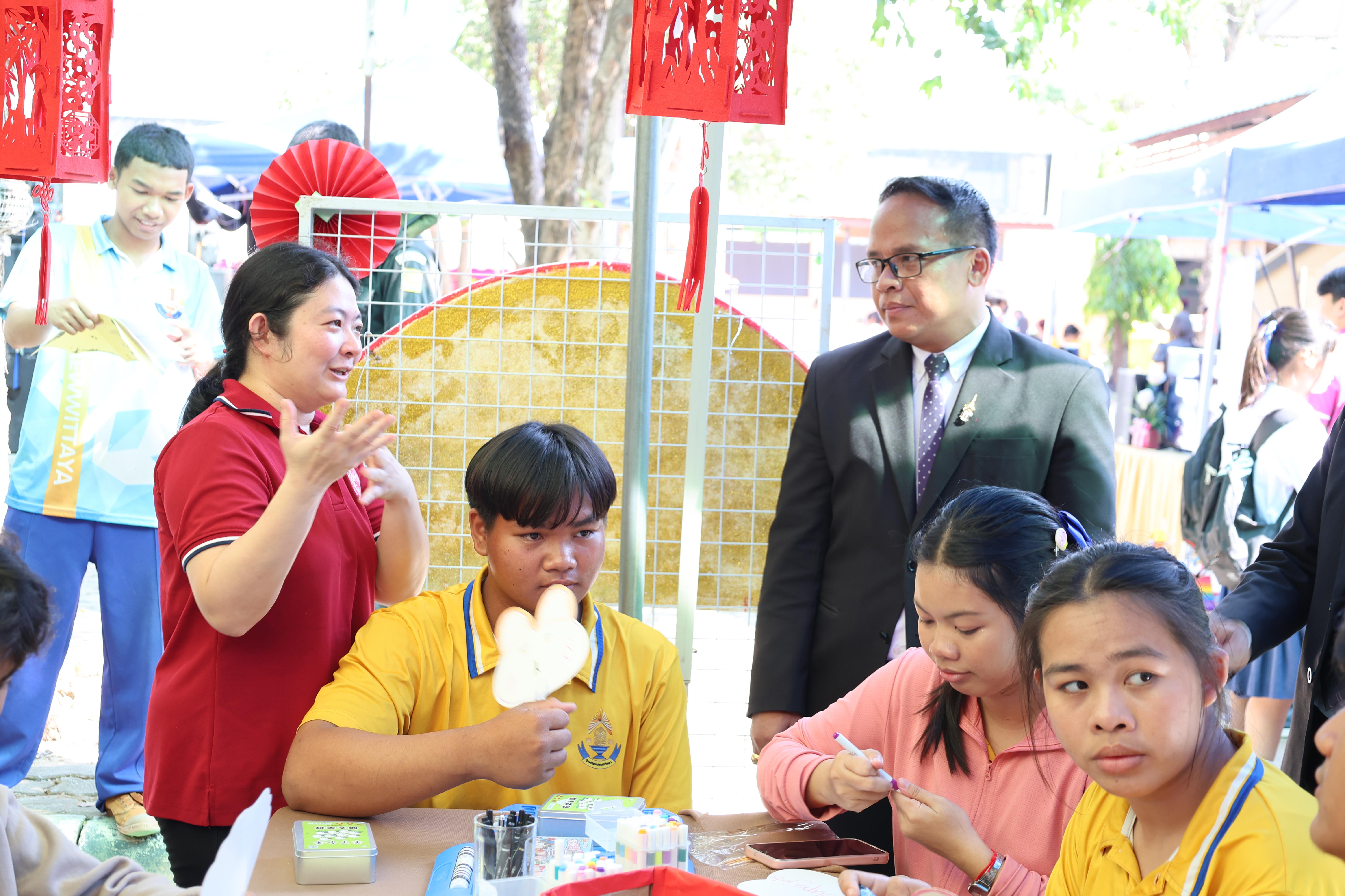 69. กิจกรรมแนะแนวการศึกษาต่อ