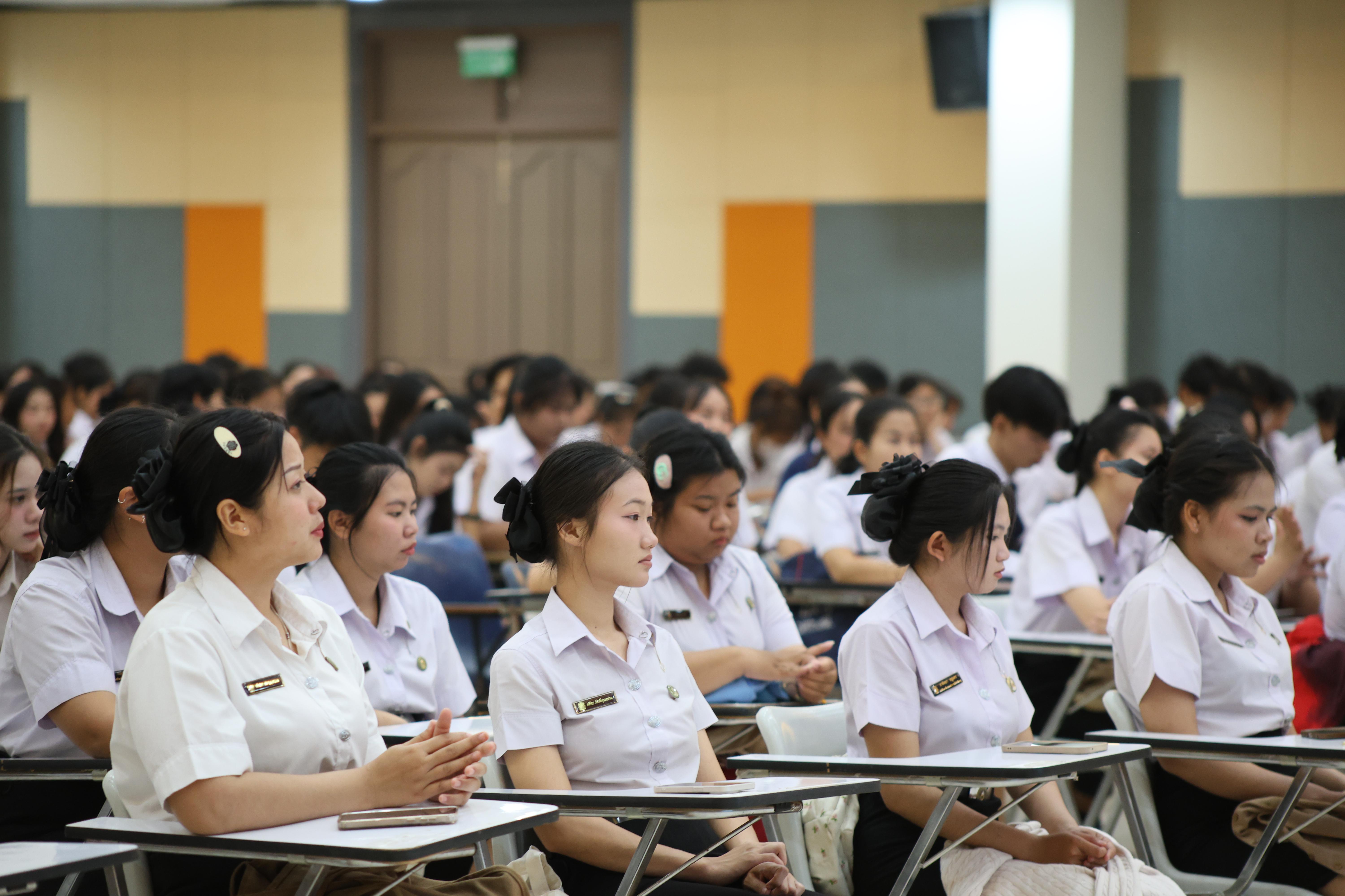 8. กิจกรรมปฐมนิเทศนักศึกษาก่อนออกฝึกประสบการณ์วิชาชีพครู ขั้นปฏิบัติการสอนในสถานศึกษา 2