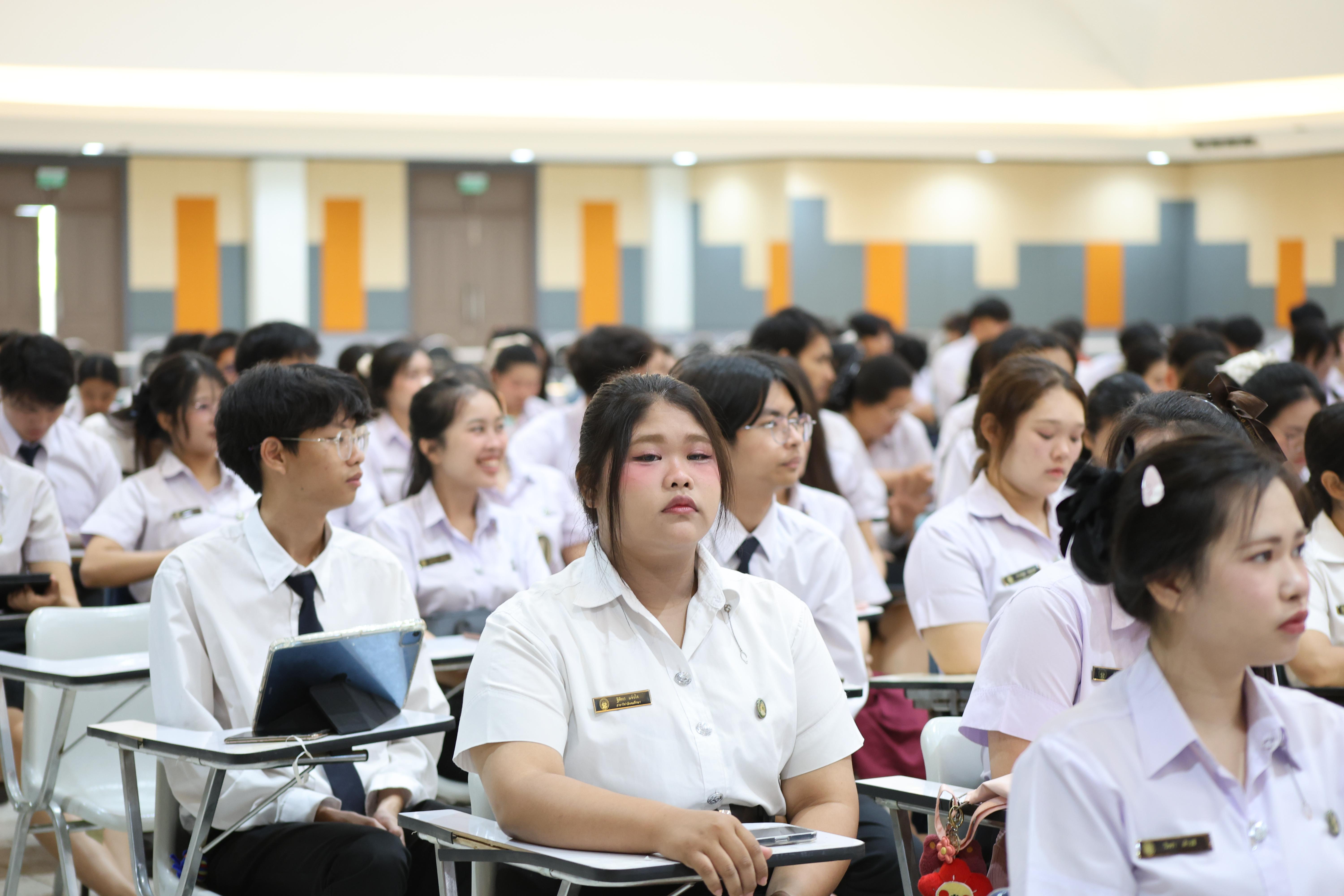 9. กิจกรรมปฐมนิเทศนักศึกษาก่อนออกฝึกประสบการณ์วิชาชีพครู ขั้นปฏิบัติการสอนในสถานศึกษา 2