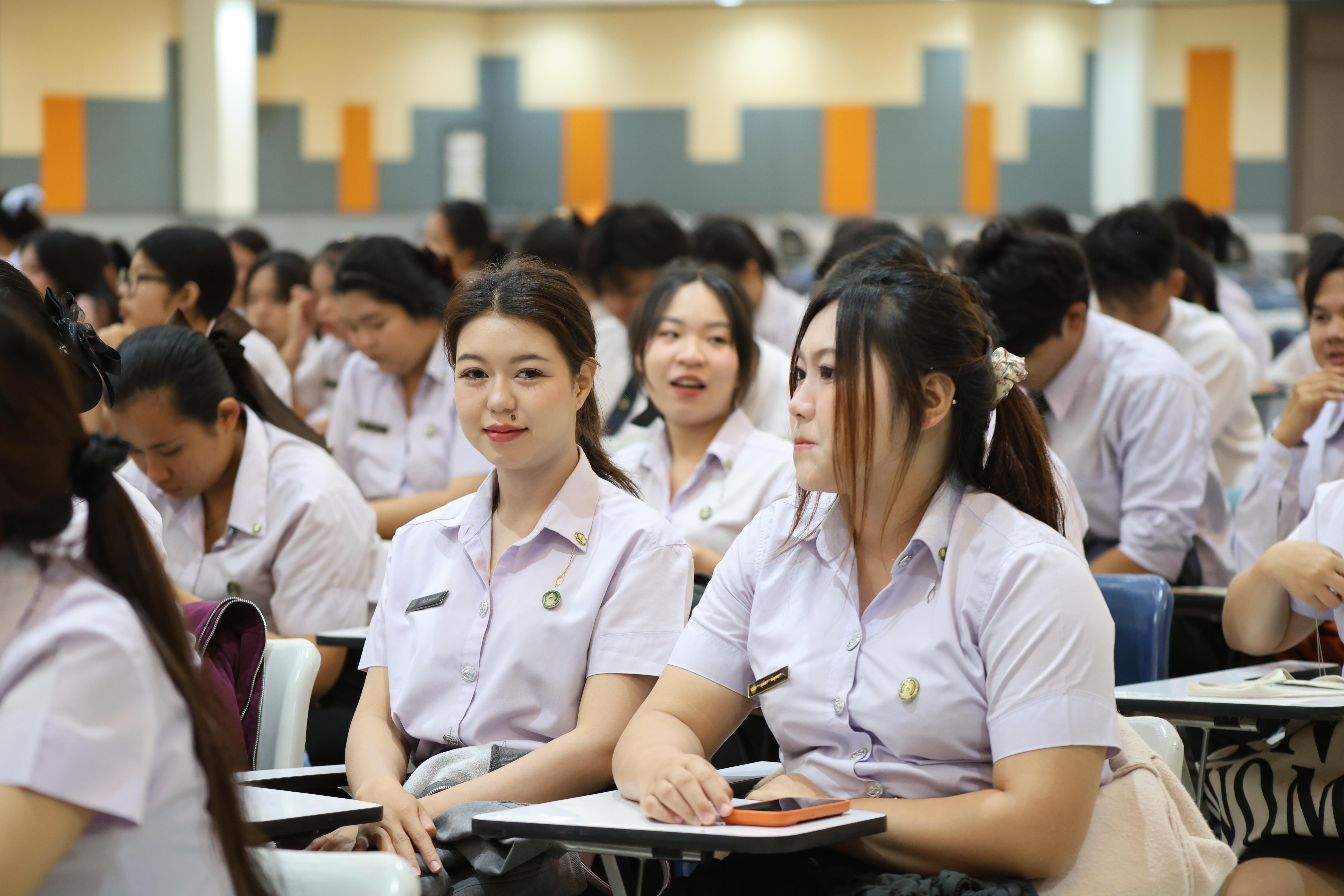 35. กิจกรรมปฐมนิเทศนักศึกษาก่อนออกฝึกประสบการณ์วิชาชีพครู ขั้นปฏิบัติการสอนในสถานศึกษา 2