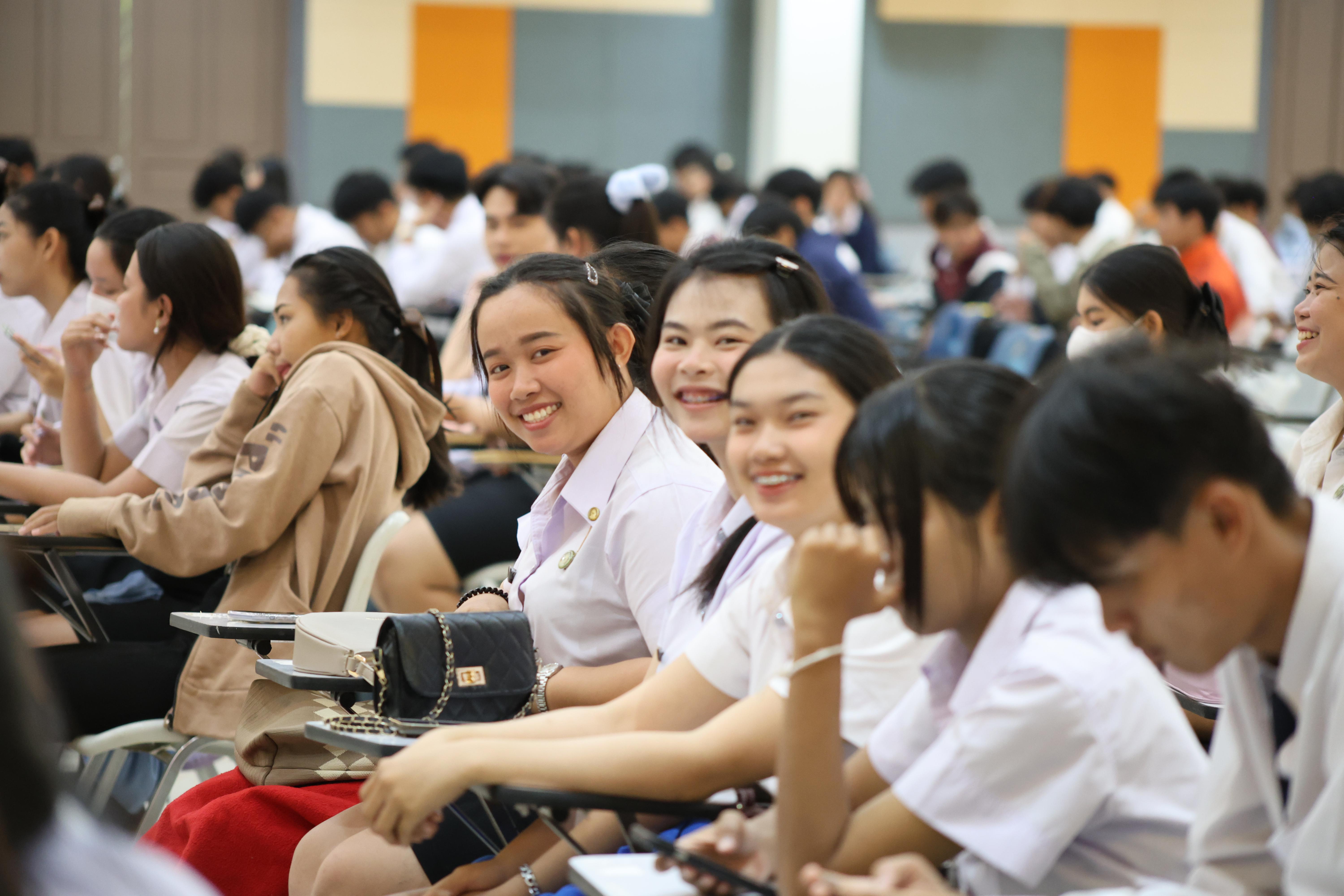 41. กิจกรรมปฐมนิเทศนักศึกษาก่อนออกฝึกประสบการณ์วิชาชีพครู ขั้นปฏิบัติการสอนในสถานศึกษา 2