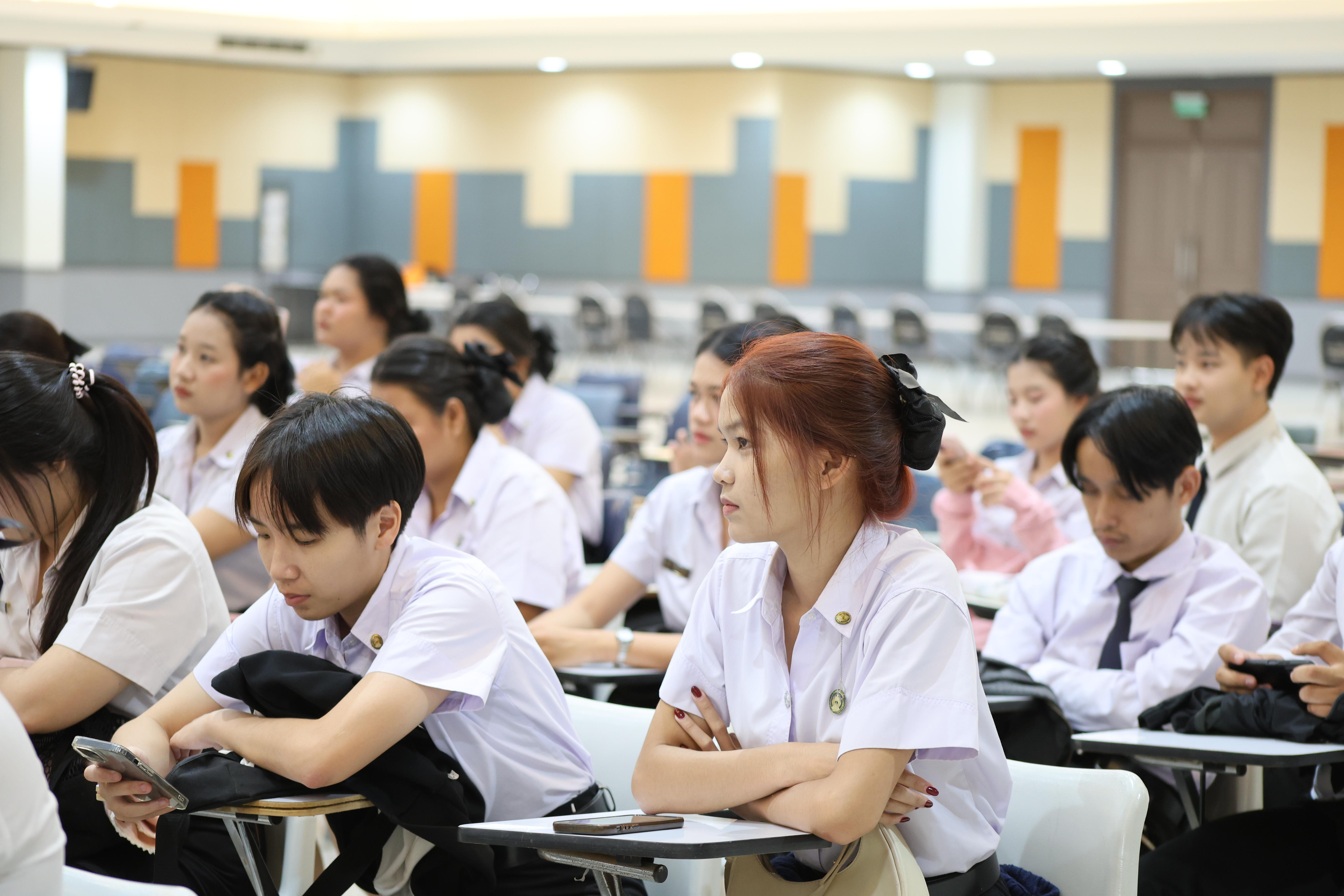 43. กิจกรรมปฐมนิเทศนักศึกษาก่อนออกฝึกประสบการณ์วิชาชีพครู ขั้นปฏิบัติการสอนในสถานศึกษา 2