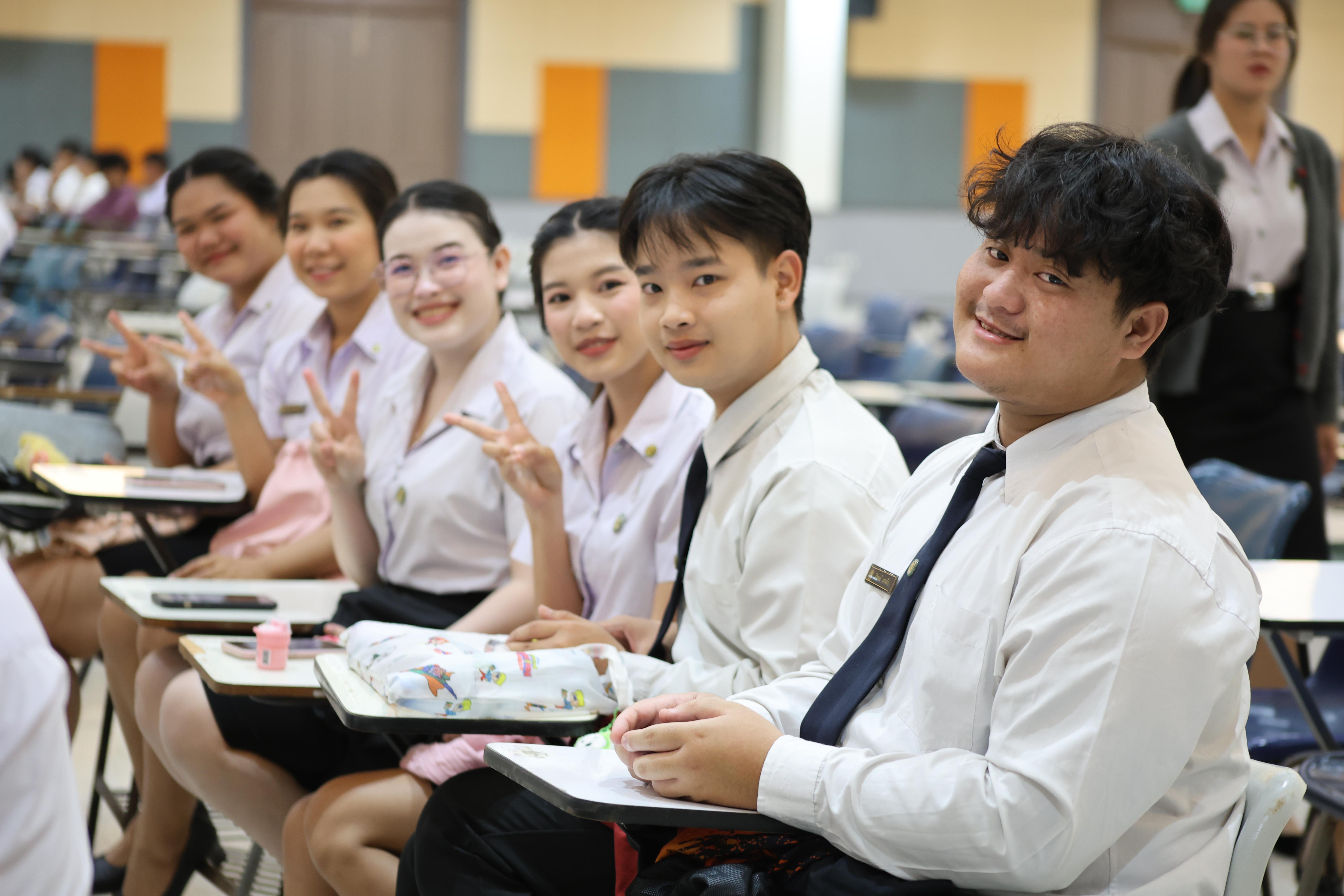 49. กิจกรรมปฐมนิเทศนักศึกษาก่อนออกฝึกประสบการณ์วิชาชีพครู ขั้นปฏิบัติการสอนในสถานศึกษา 2