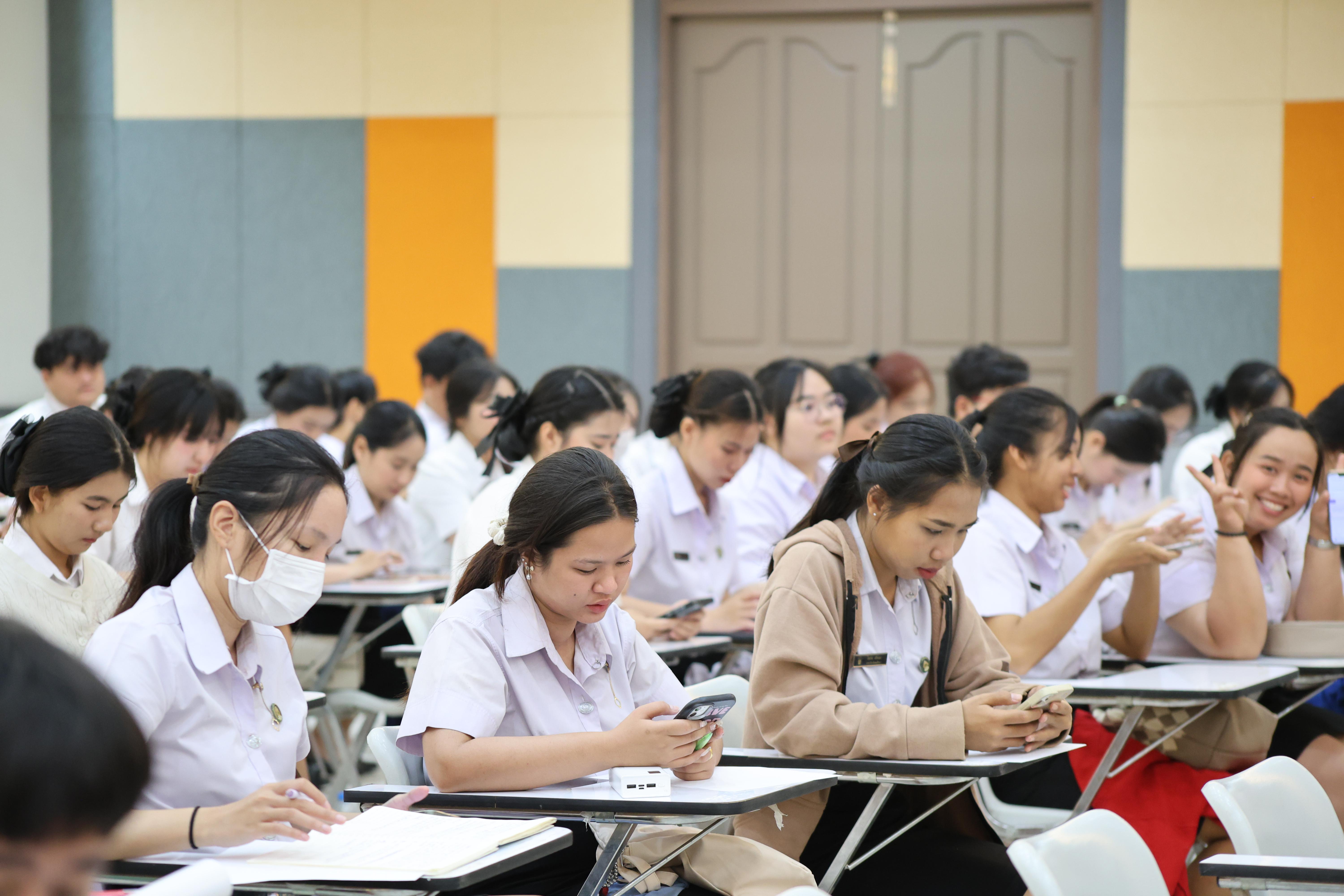 53. กิจกรรมปฐมนิเทศนักศึกษาก่อนออกฝึกประสบการณ์วิชาชีพครู ขั้นปฏิบัติการสอนในสถานศึกษา 2