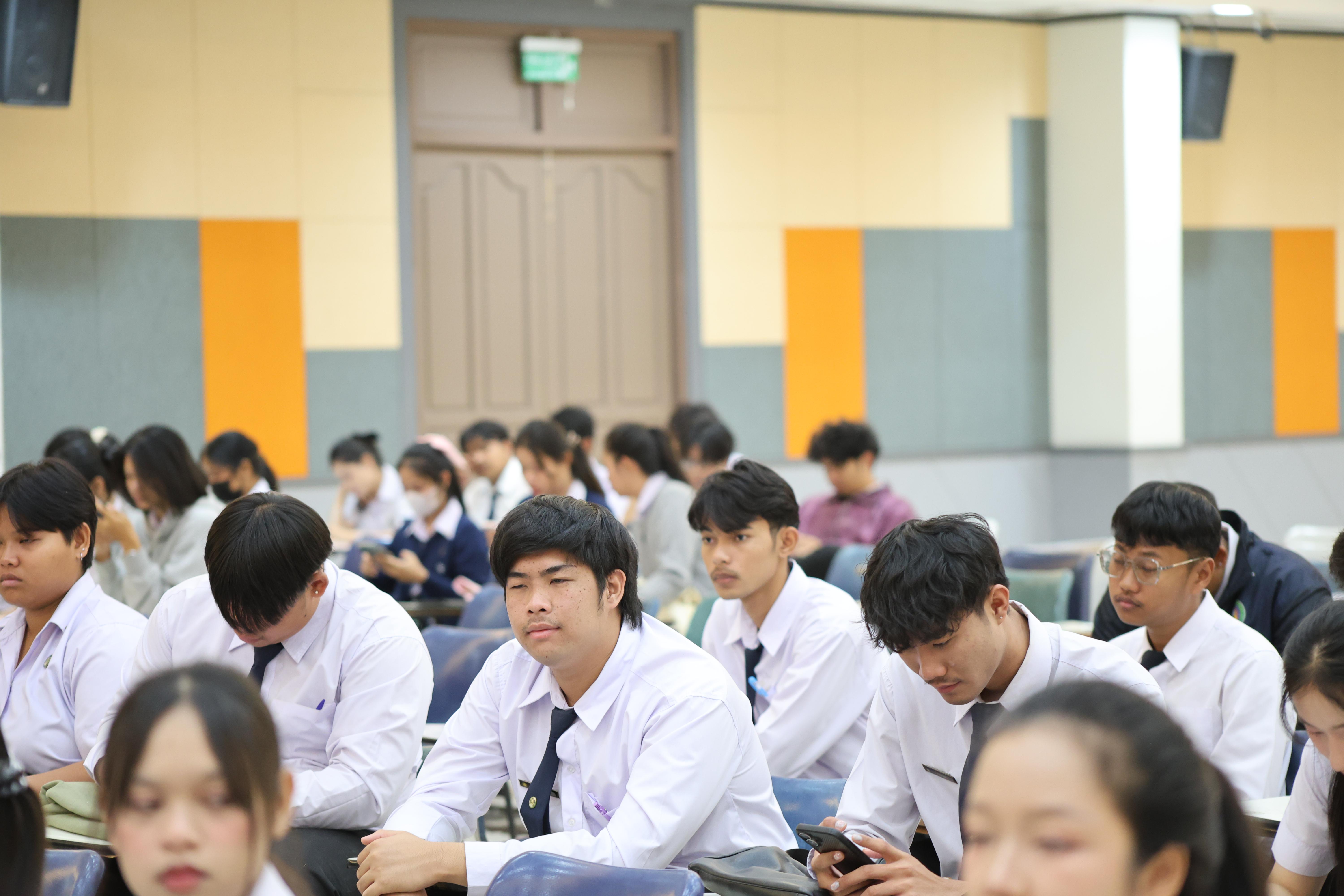 56. กิจกรรมปฐมนิเทศนักศึกษาก่อนออกฝึกประสบการณ์วิชาชีพครู ขั้นปฏิบัติการสอนในสถานศึกษา 2