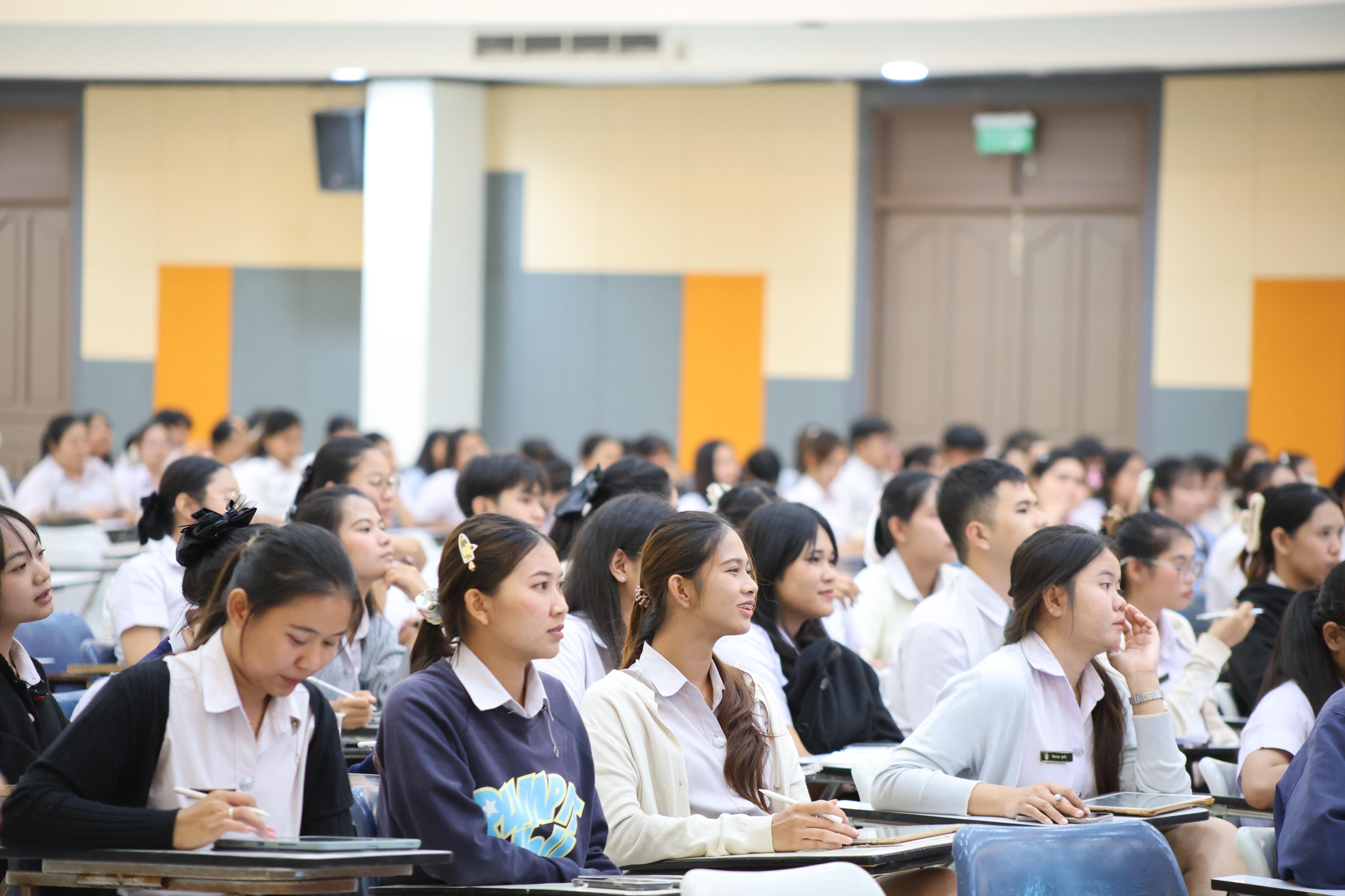 5. กิจกรรมติวสอบบรรจุครูผู้ช่วย ด้านภาษาไทย