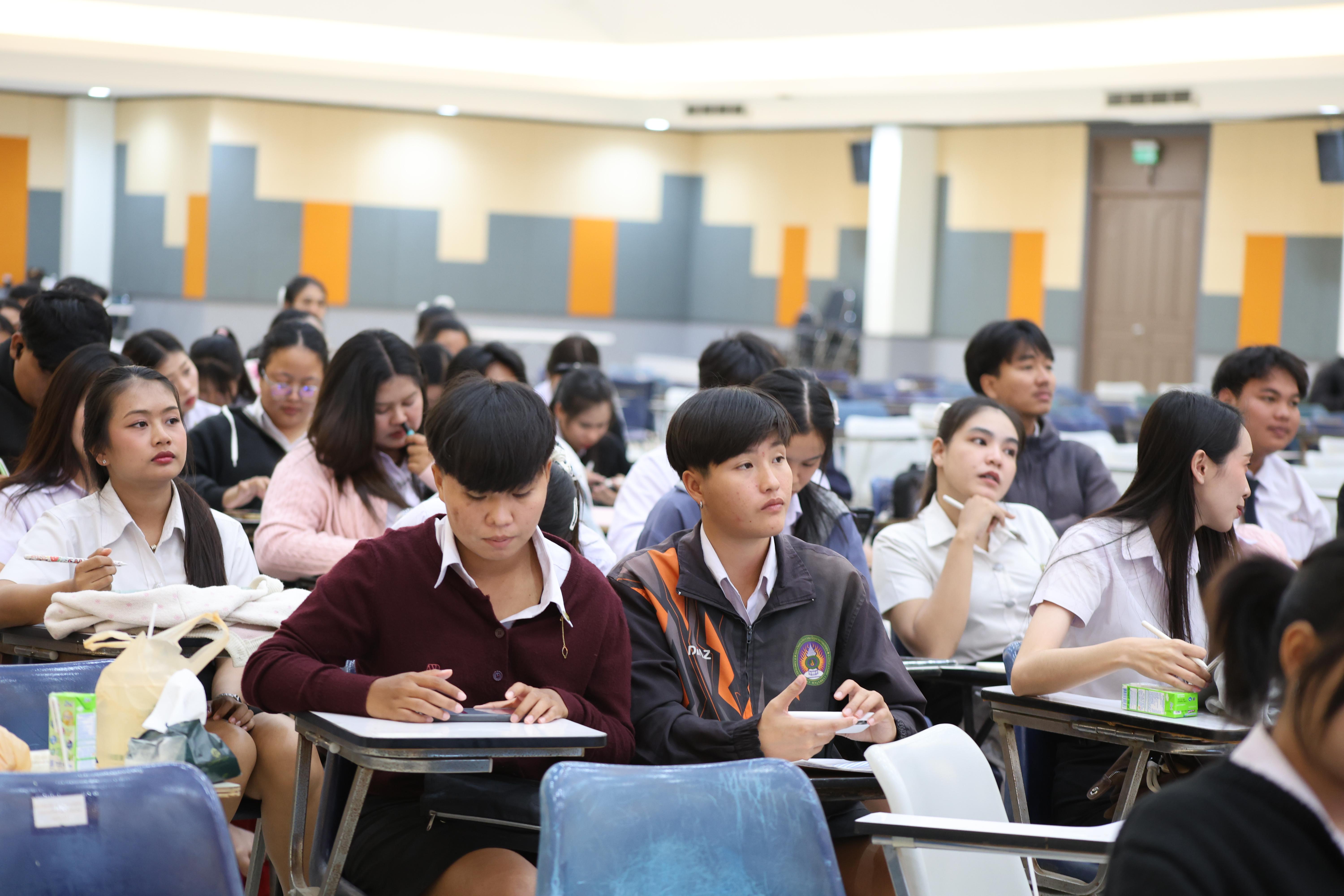 8. กิจกรรมติวสอบบรรจุครูผู้ช่วย ด้านภาษาไทย