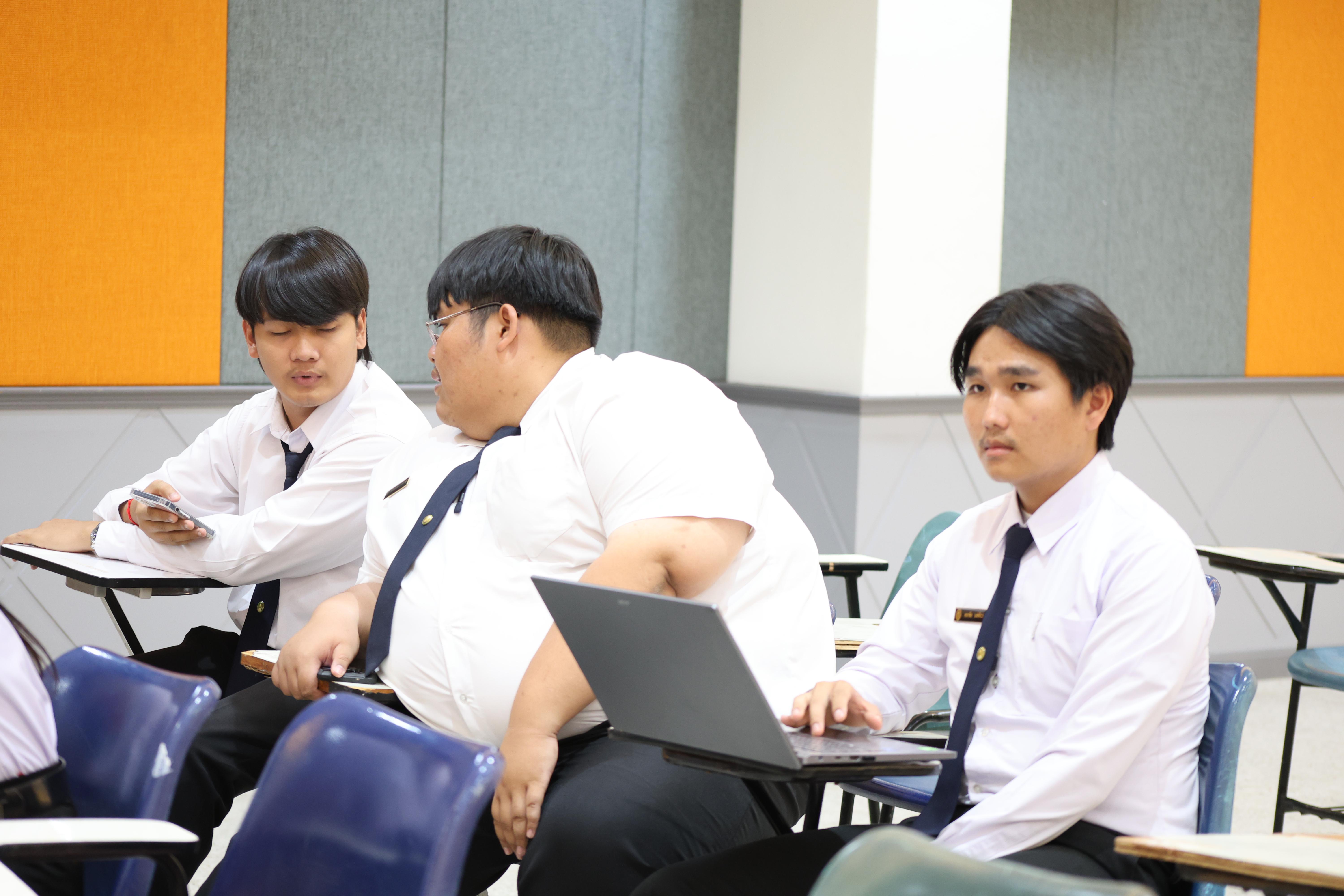 27. กิจกรรมติวสอบบรรจุครูผู้ช่วย ด้านภาษาไทย