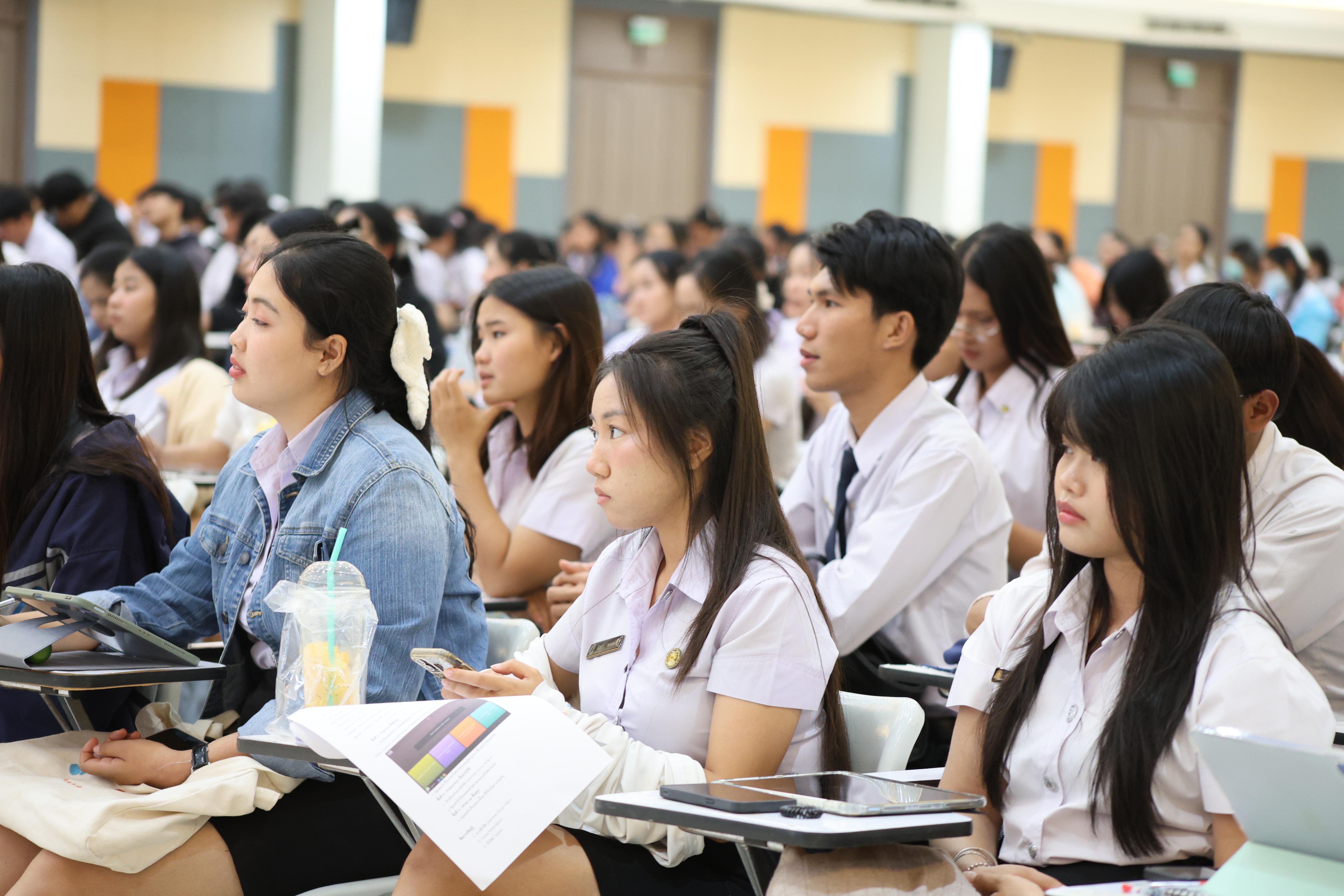 37. กิจกรรมติวสอบบรรจุครูผู้ช่วย ด้านภาษาไทย