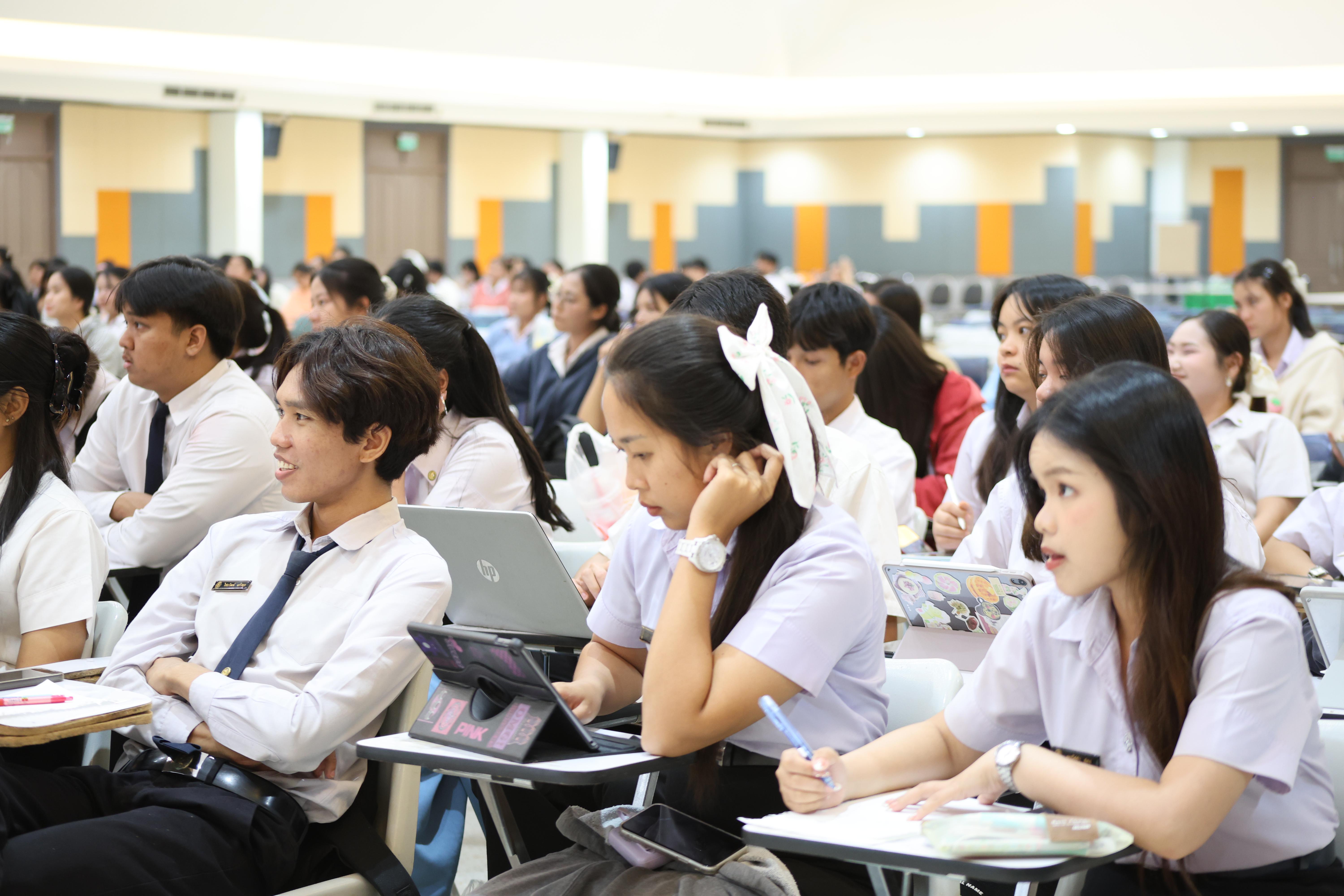 38. กิจกรรมติวสอบบรรจุครูผู้ช่วย ด้านภาษาไทย