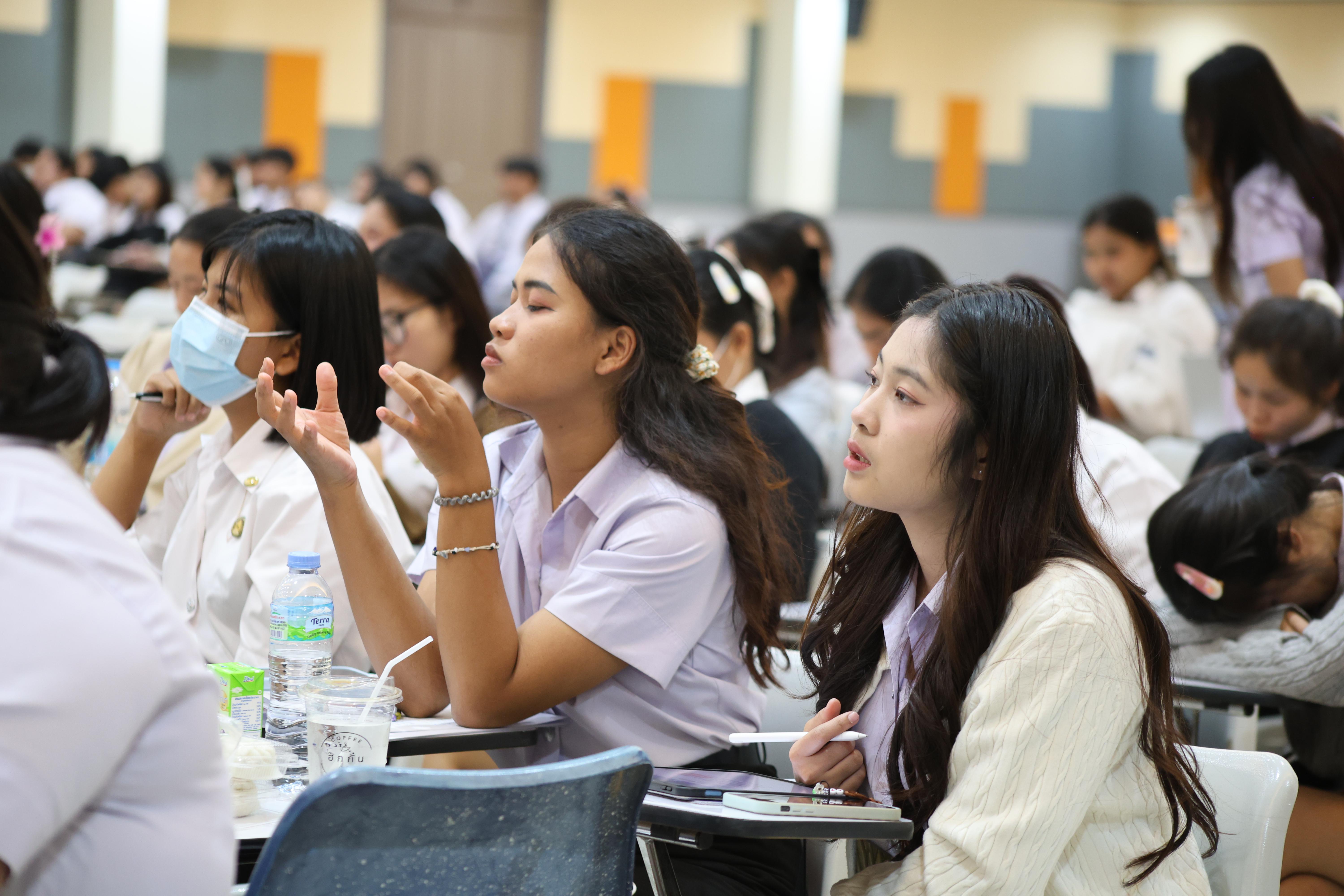 43. กิจกรรมติวสอบบรรจุครูผู้ช่วย ด้านภาษาไทย