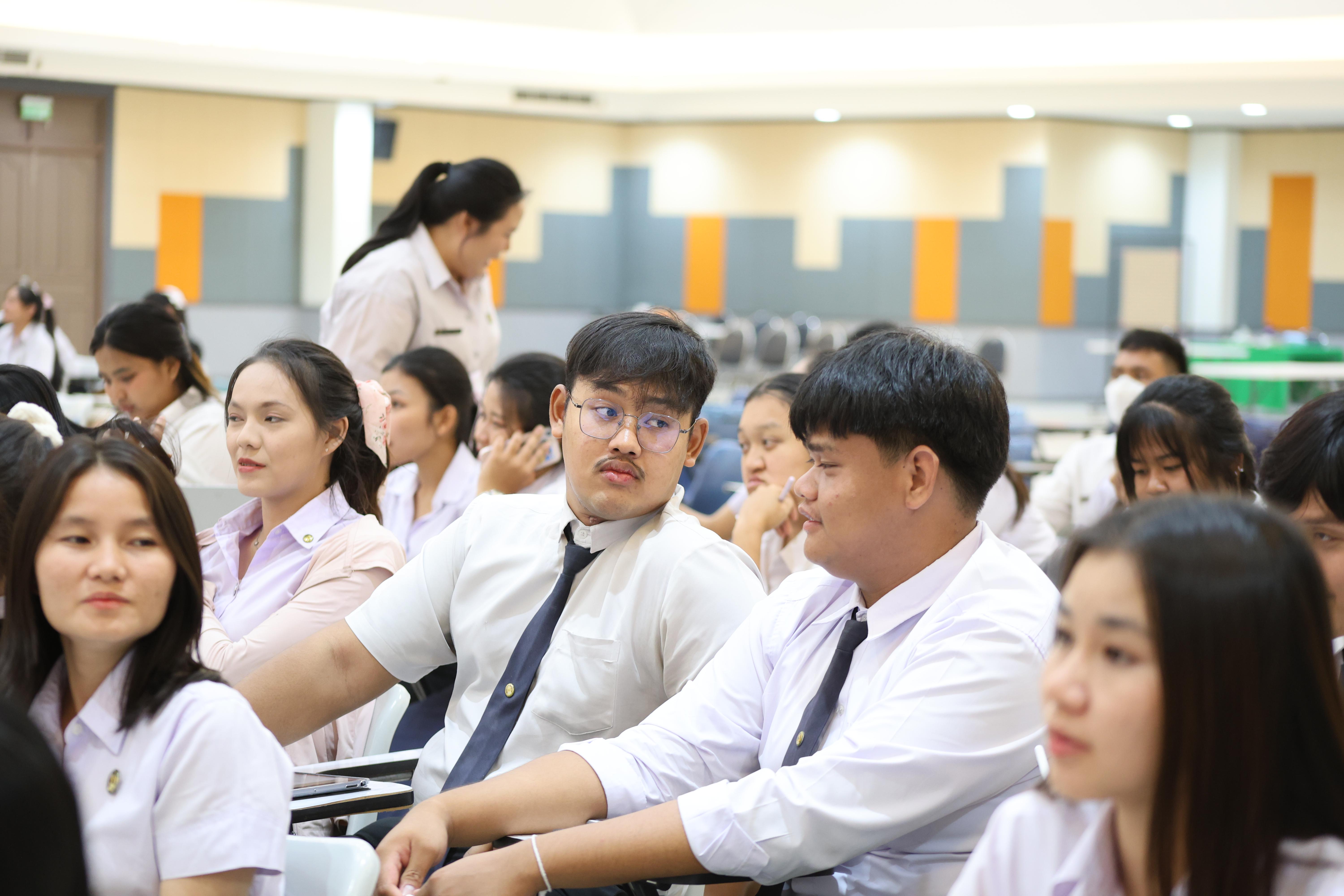 46. กิจกรรมติวสอบบรรจุครูผู้ช่วย ด้านภาษาไทย