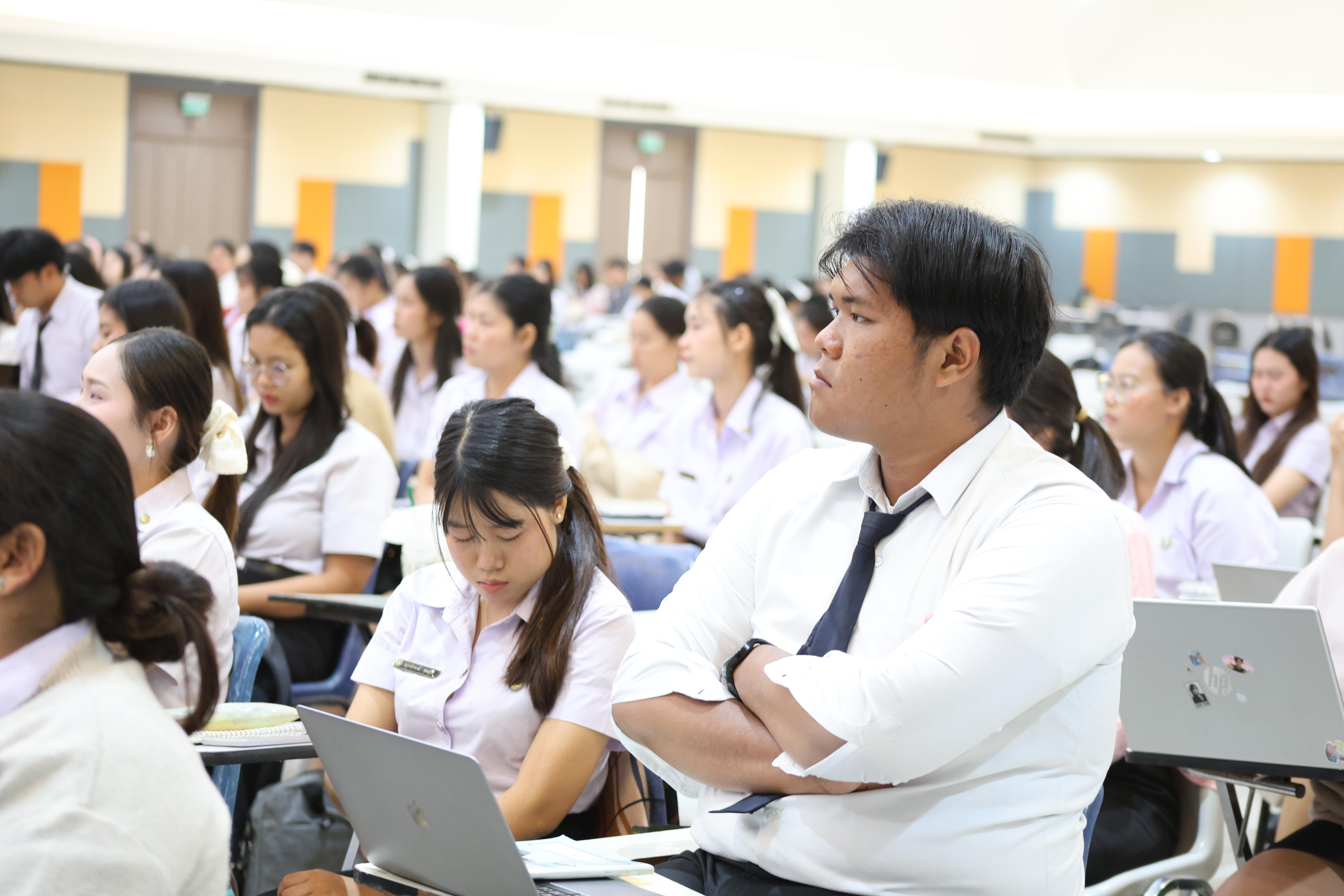 18. กิจกรรมติวสอบบรรจุครูผู้ช่วย ด้านทักษะภาษาอังกฤษ