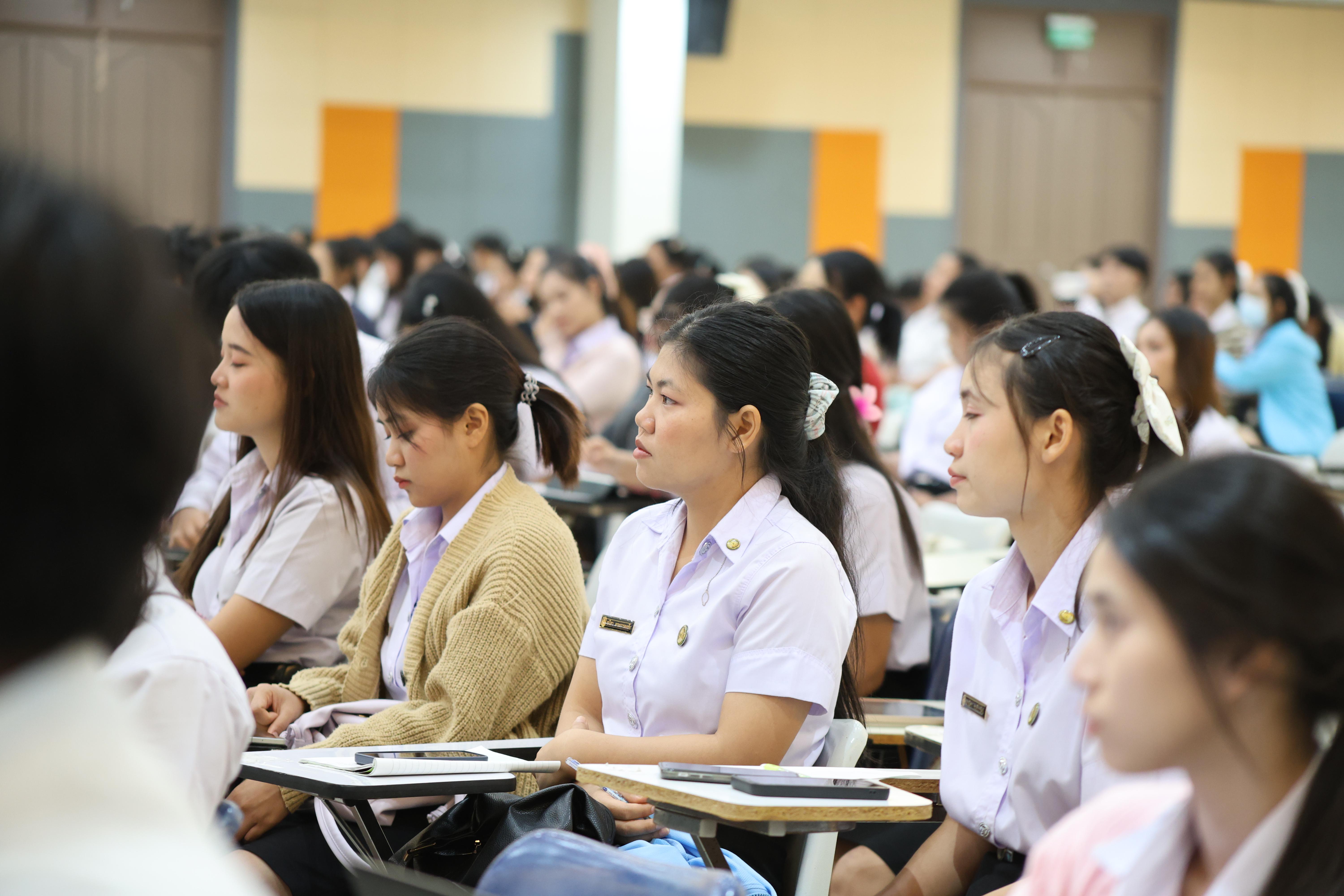 19. กิจกรรมติวสอบบรรจุครูผู้ช่วย ด้านทักษะภาษาอังกฤษ