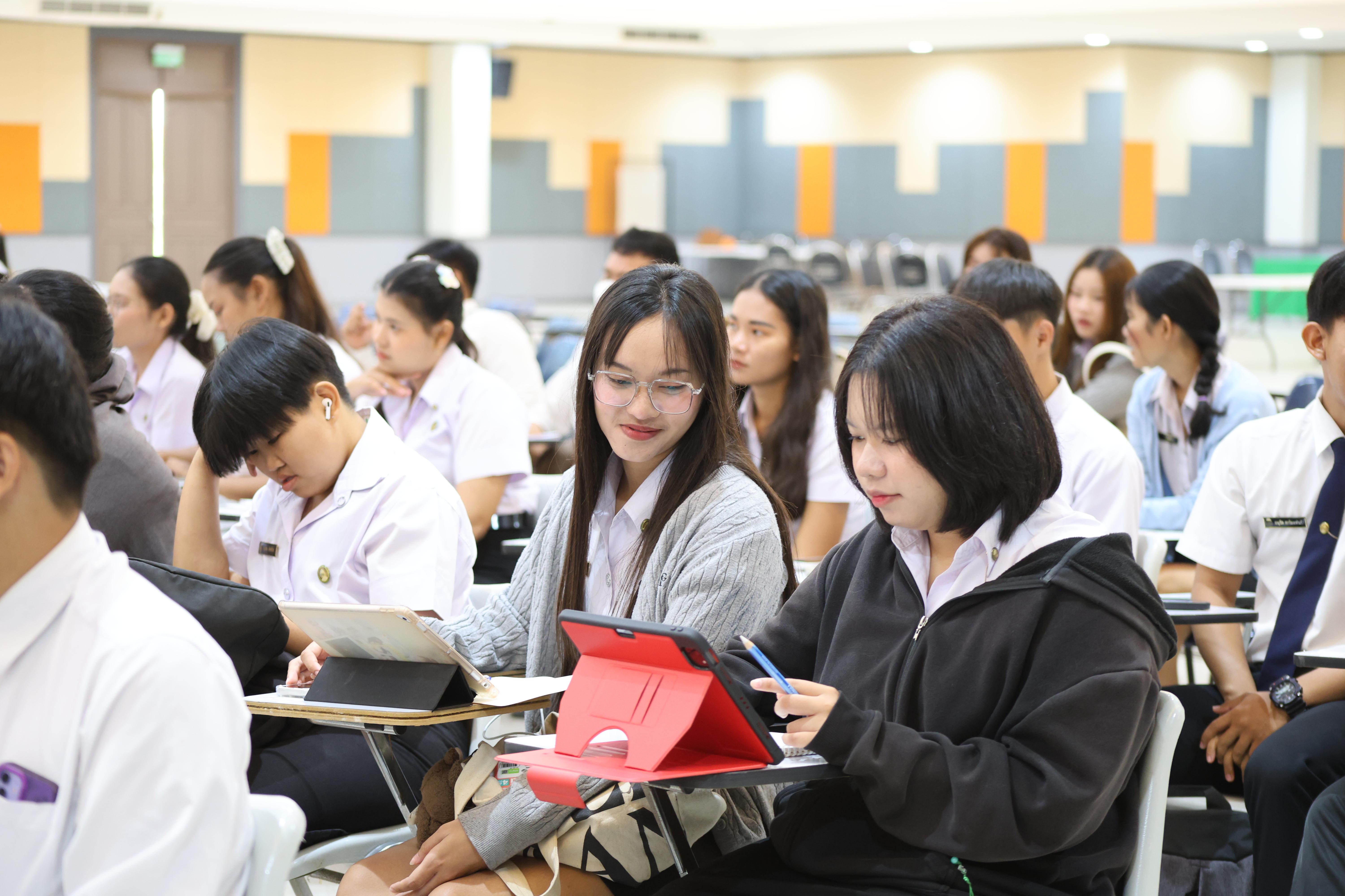 33. กิจกรรมติวสอบบรรจุครูผู้ช่วย ด้านทักษะภาษาอังกฤษ