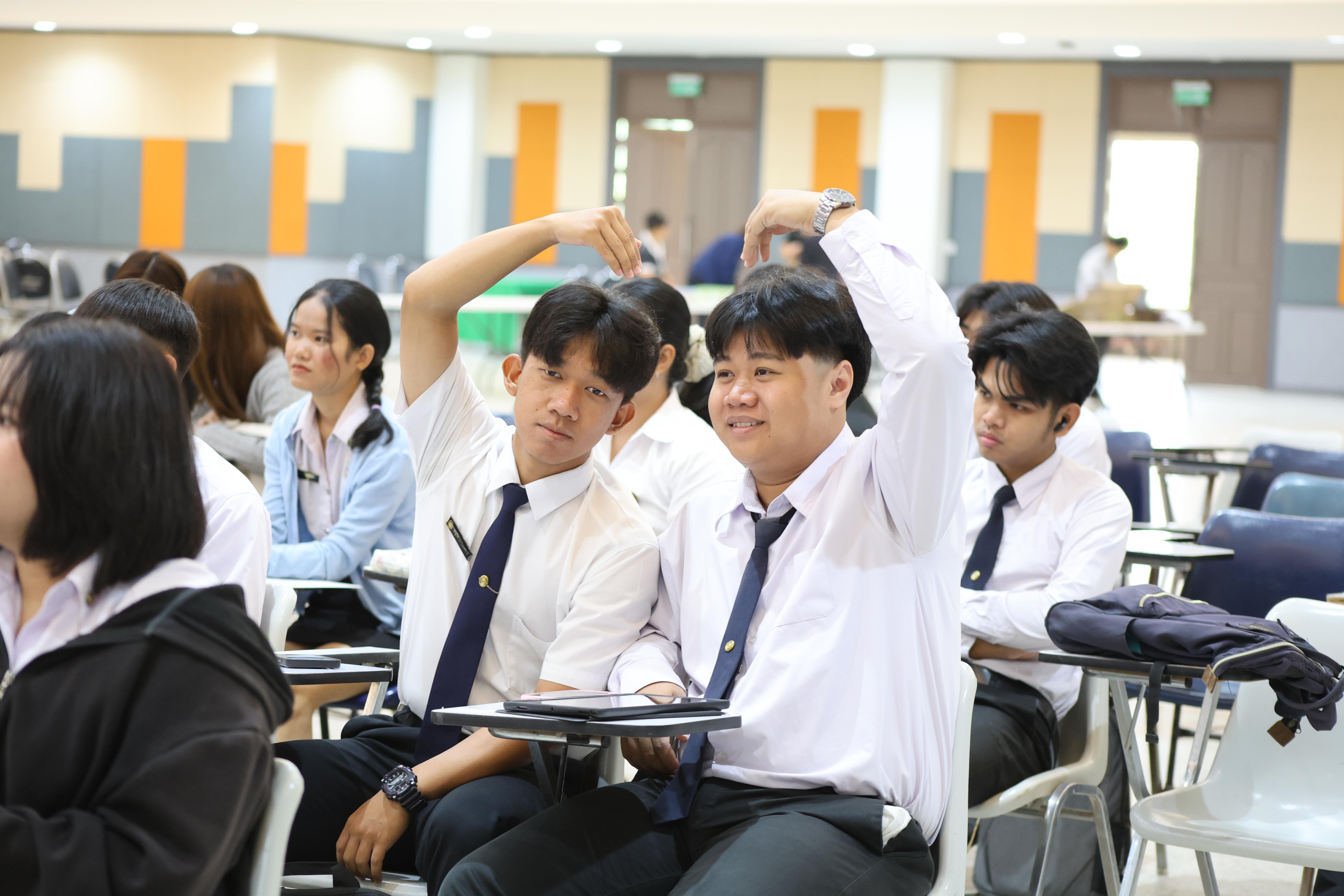 34. กิจกรรมติวสอบบรรจุครูผู้ช่วย ด้านทักษะภาษาอังกฤษ