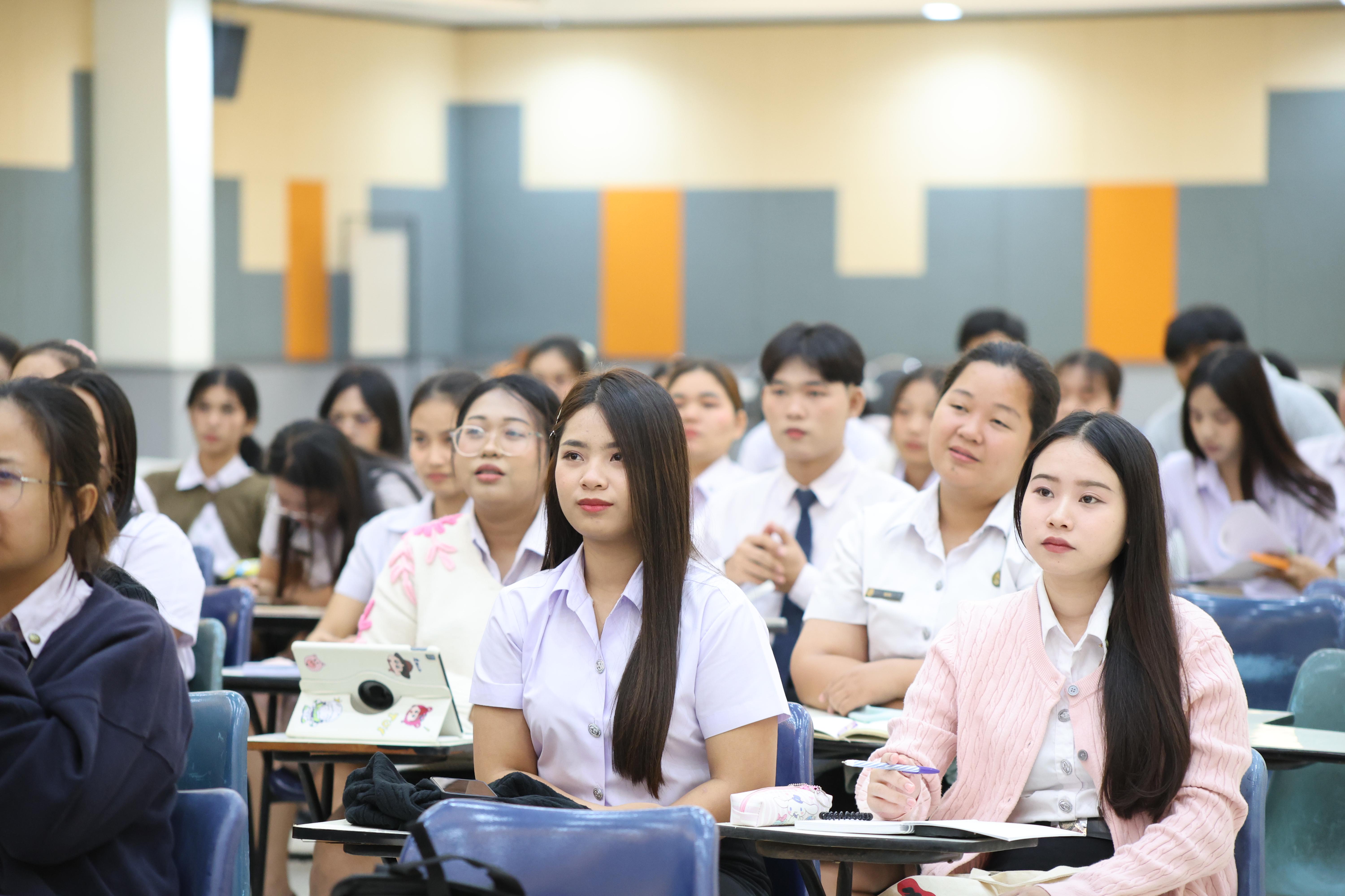 50. กิจกรรมติวสอบบรรจุครูผู้ช่วย ด้านทักษะภาษาอังกฤษ