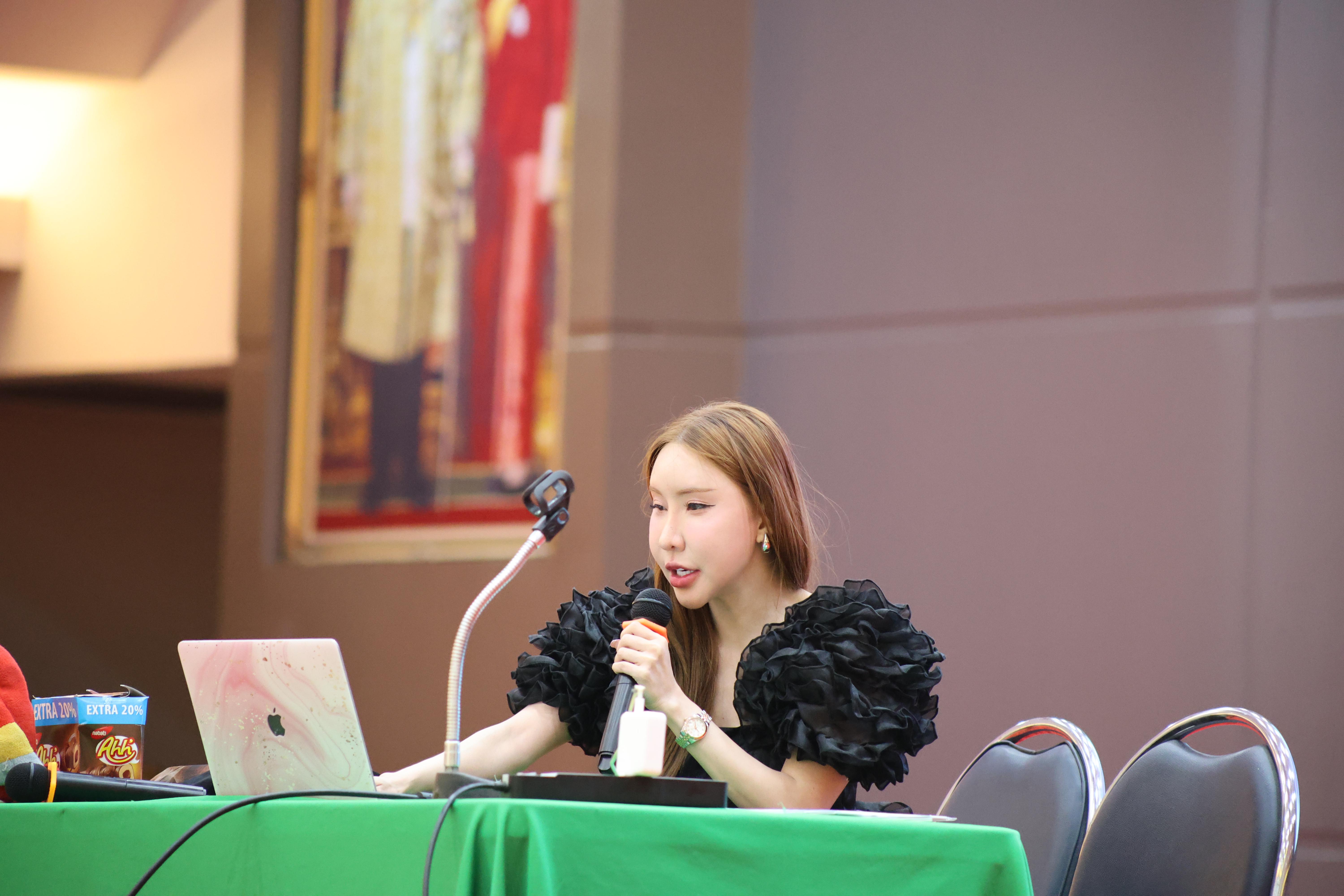 61. กิจกรรมติวสอบบรรจุครูผู้ช่วย ด้านทักษะภาษาอังกฤษ