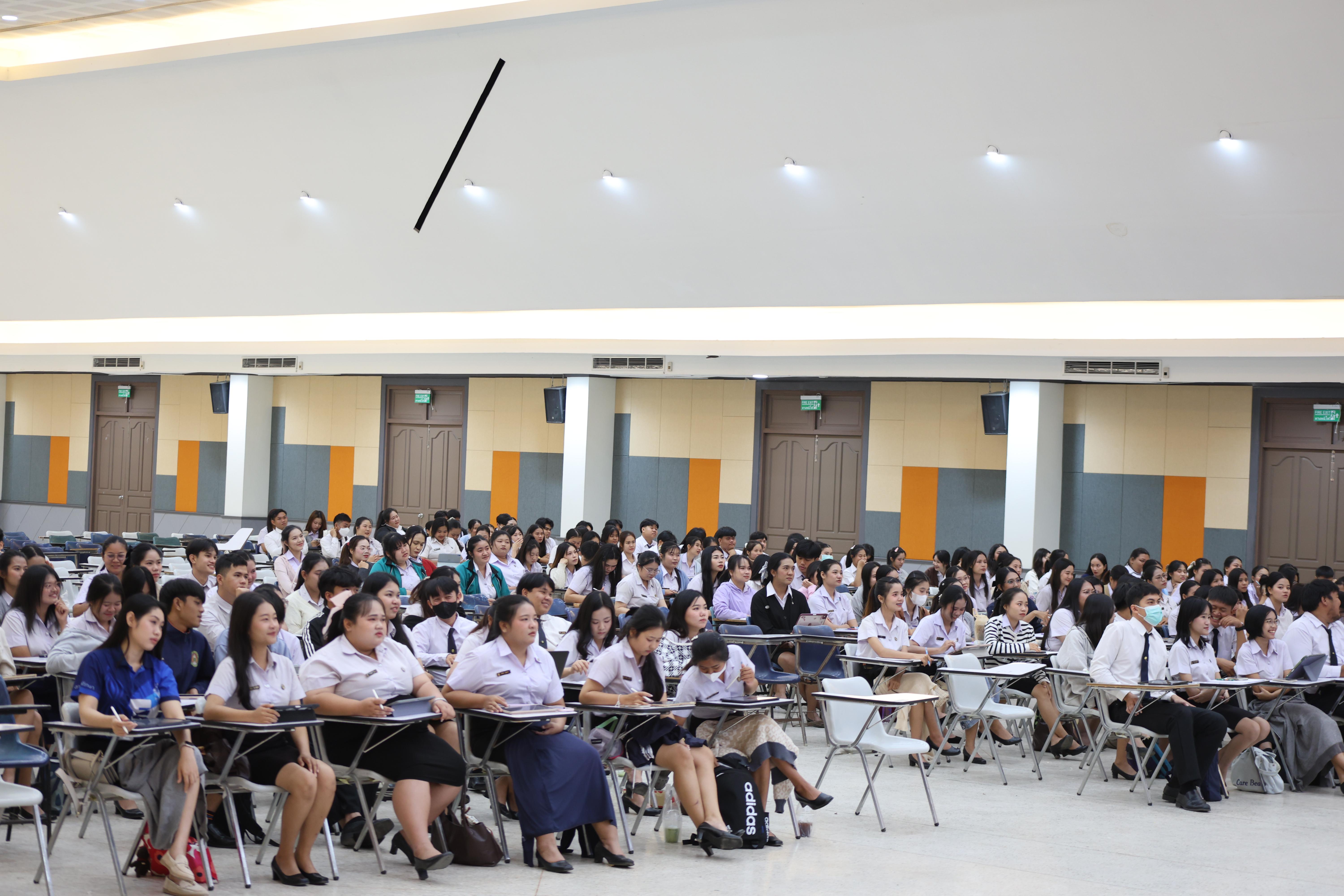 68. กิจกรรมติวสอบบรรจุครูผู้ช่วย ด้านทักษะภาษาอังกฤษ