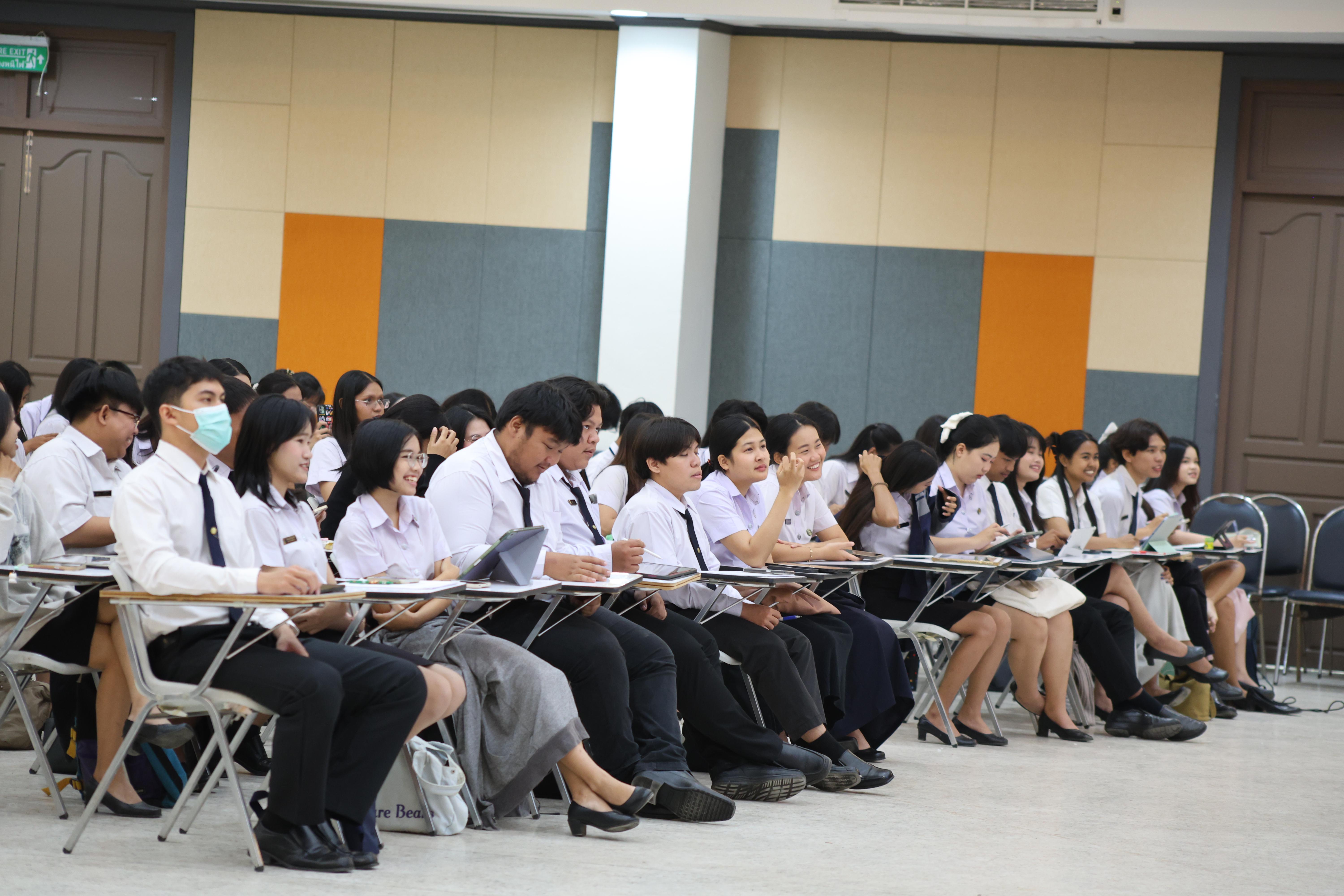 71. กิจกรรมติวสอบบรรจุครูผู้ช่วย ด้านทักษะภาษาอังกฤษ