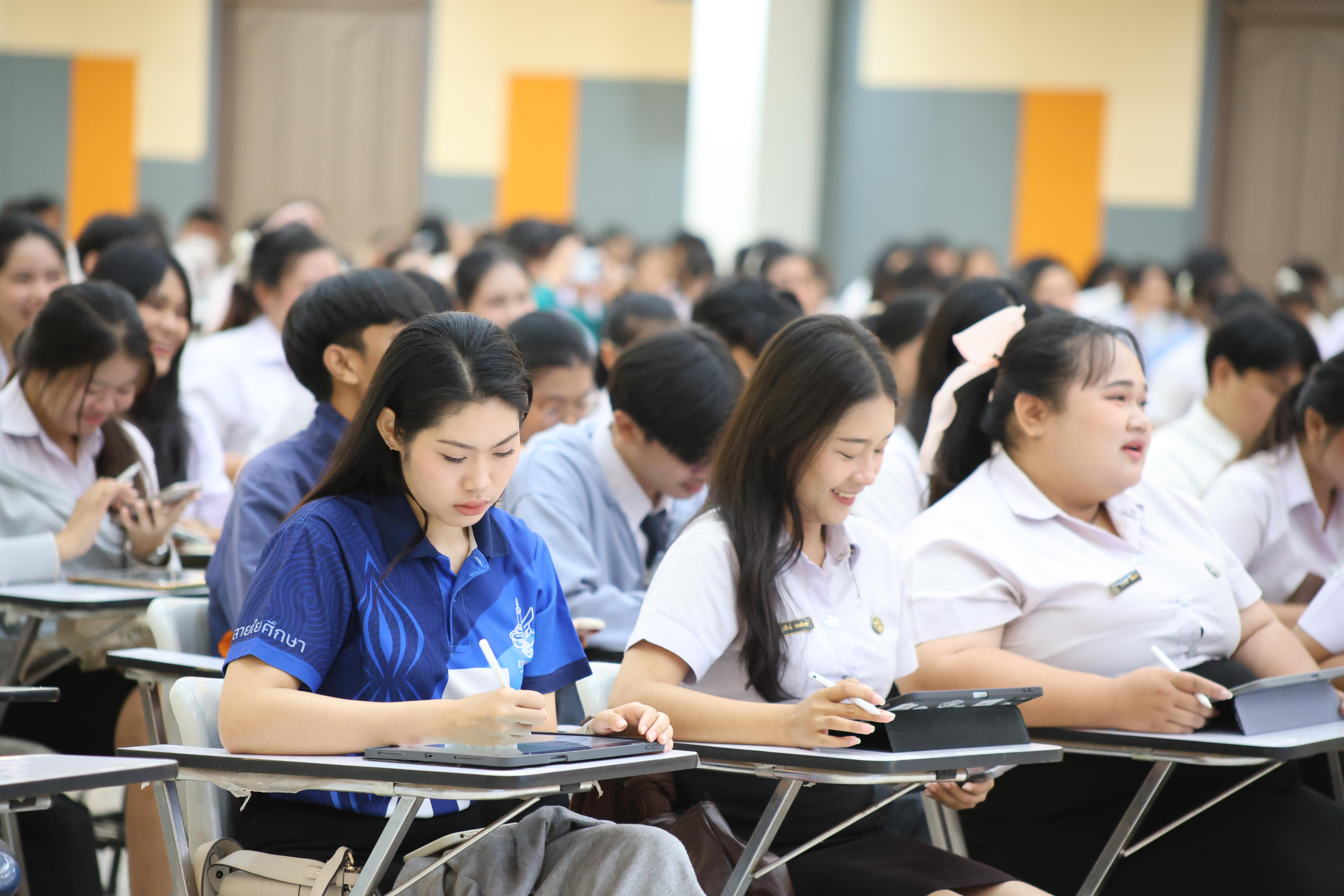 72. กิจกรรมติวสอบบรรจุครูผู้ช่วย ด้านทักษะภาษาอังกฤษ