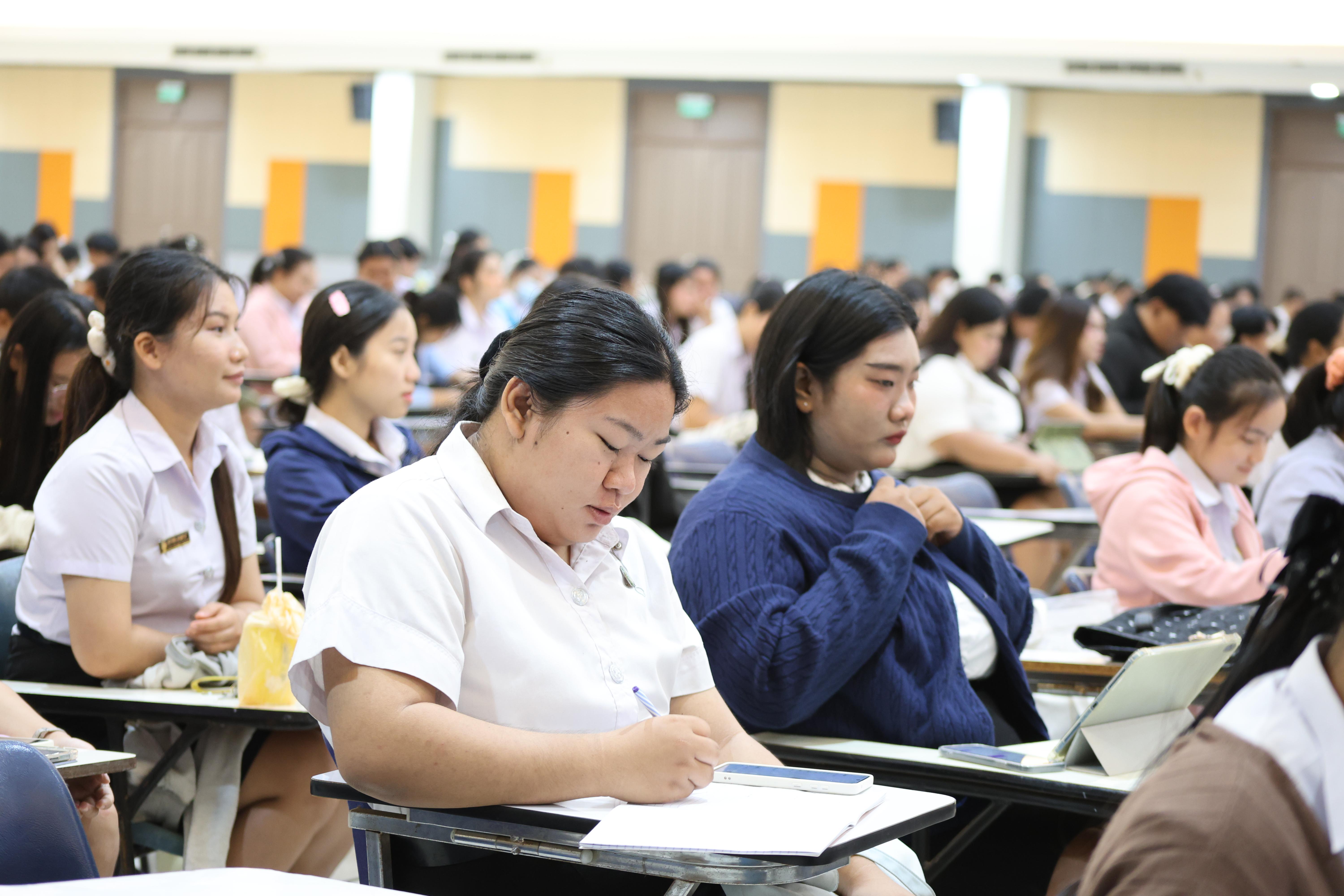 79. กิจกรรมติวสอบบรรจุครูผู้ช่วย ด้านทักษะภาษาอังกฤษ