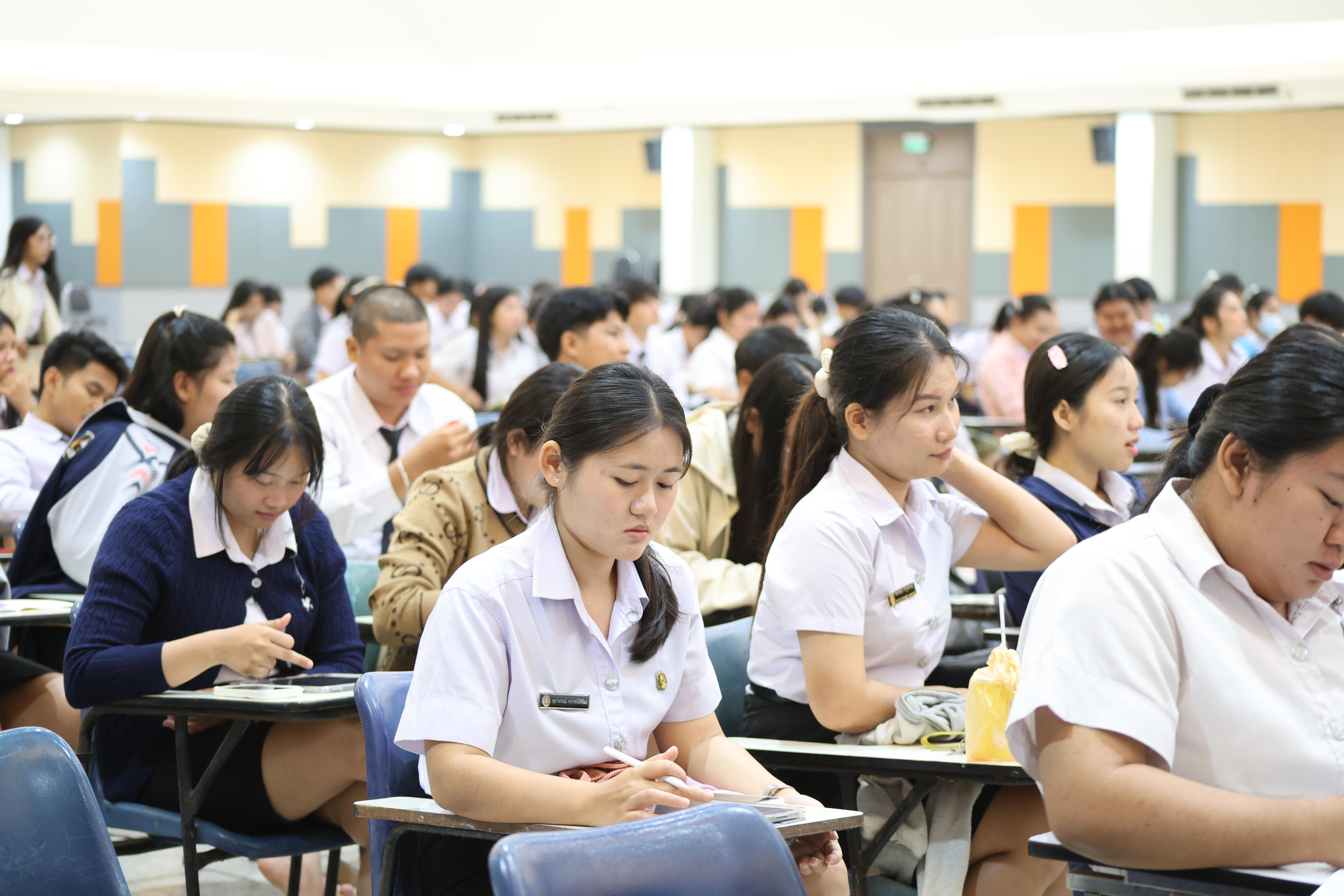 80. กิจกรรมติวสอบบรรจุครูผู้ช่วย ด้านทักษะภาษาอังกฤษ