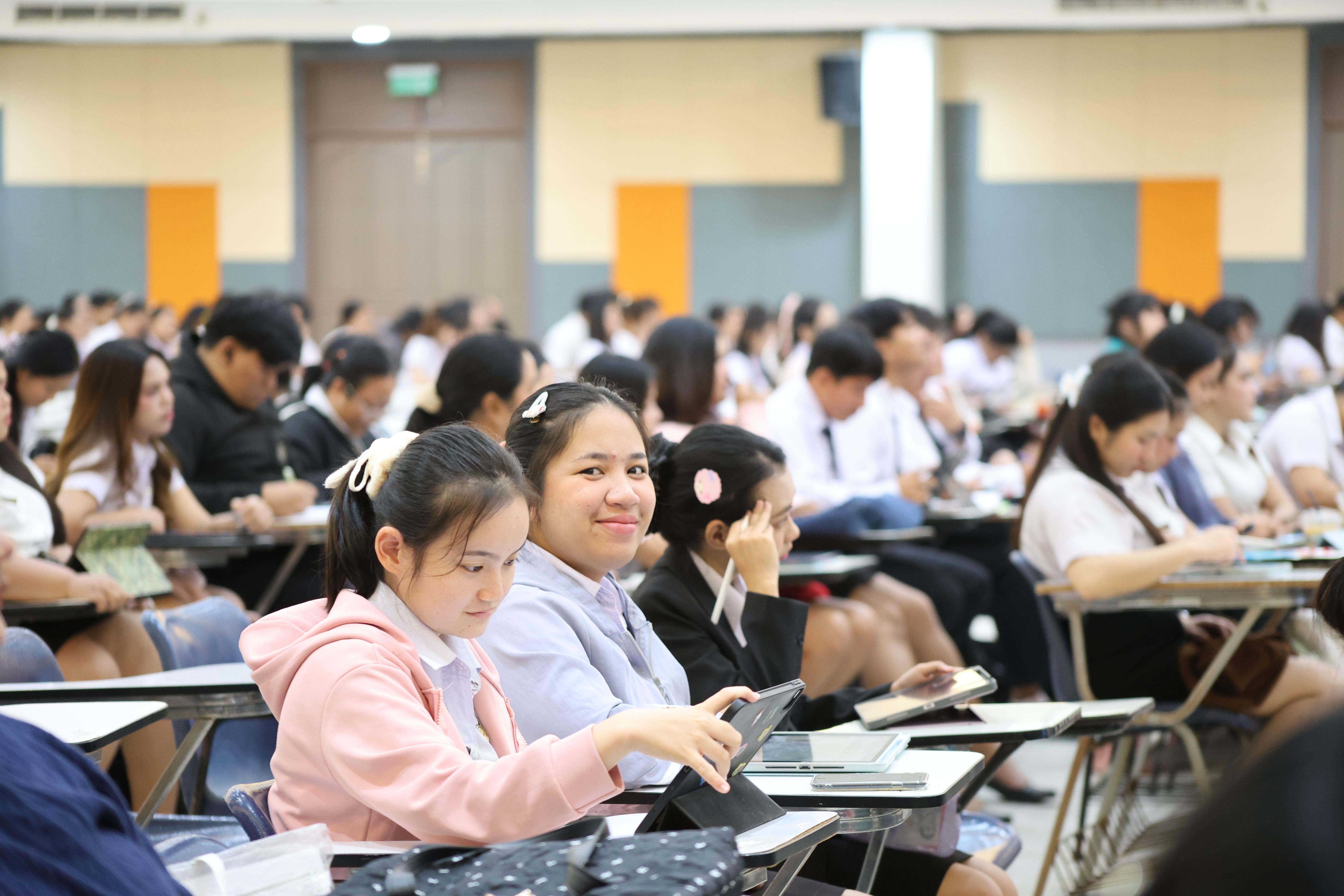 82. กิจกรรมติวสอบบรรจุครูผู้ช่วย ด้านทักษะภาษาอังกฤษ