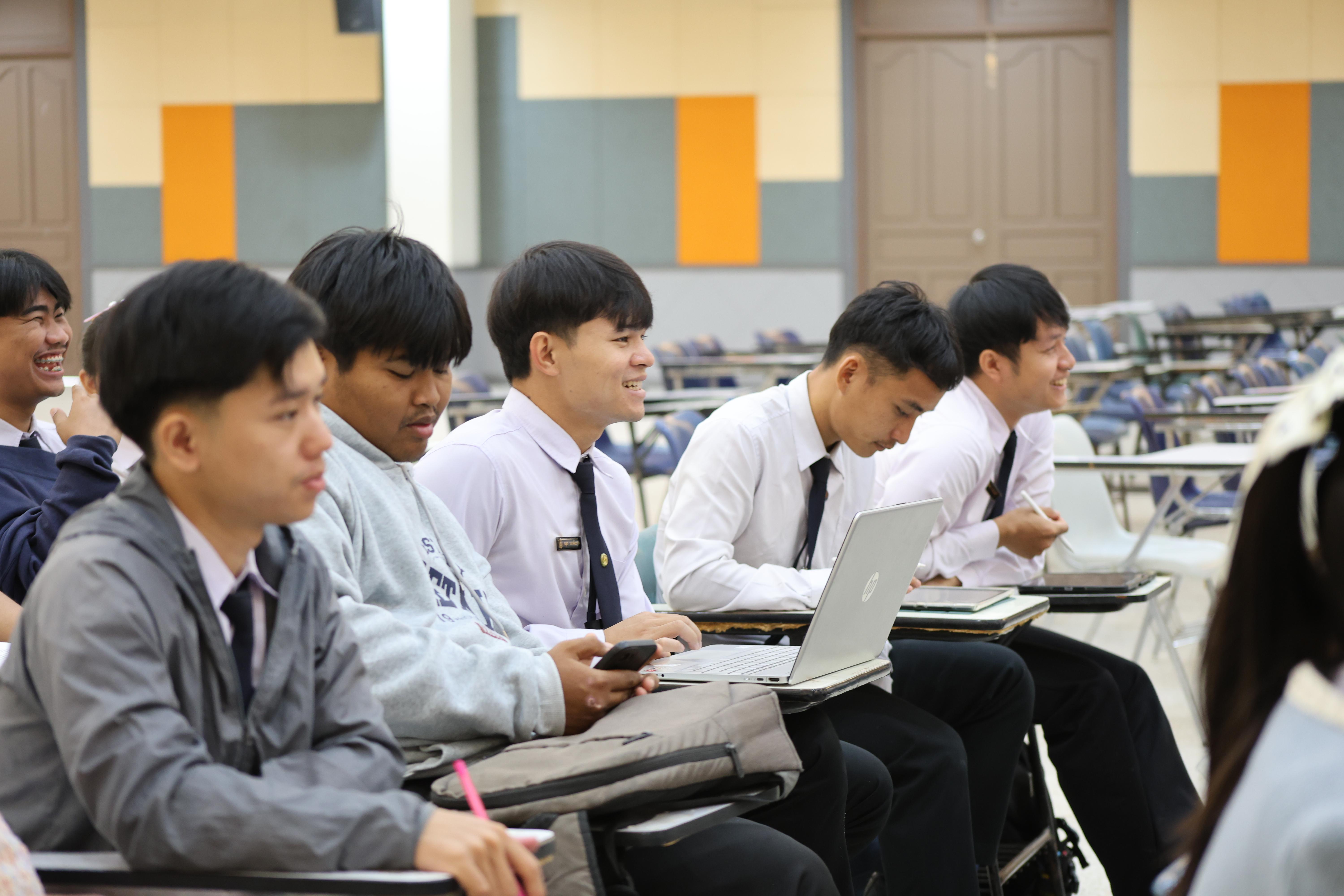 101. กิจกรรมติวสอบบรรจุครูผู้ช่วย ด้านทักษะภาษาอังกฤษ