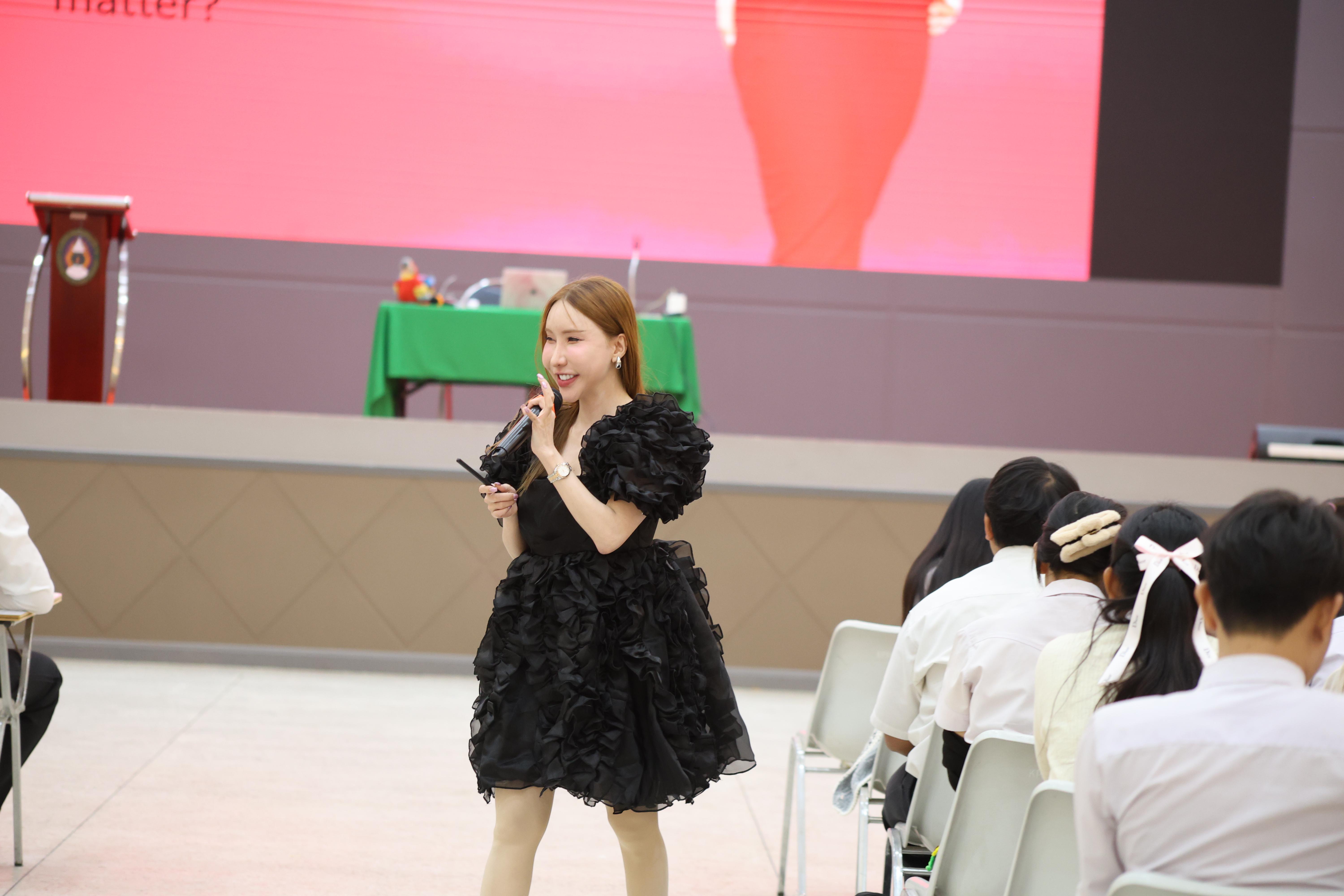 113. กิจกรรมติวสอบบรรจุครูผู้ช่วย ด้านทักษะภาษาอังกฤษ