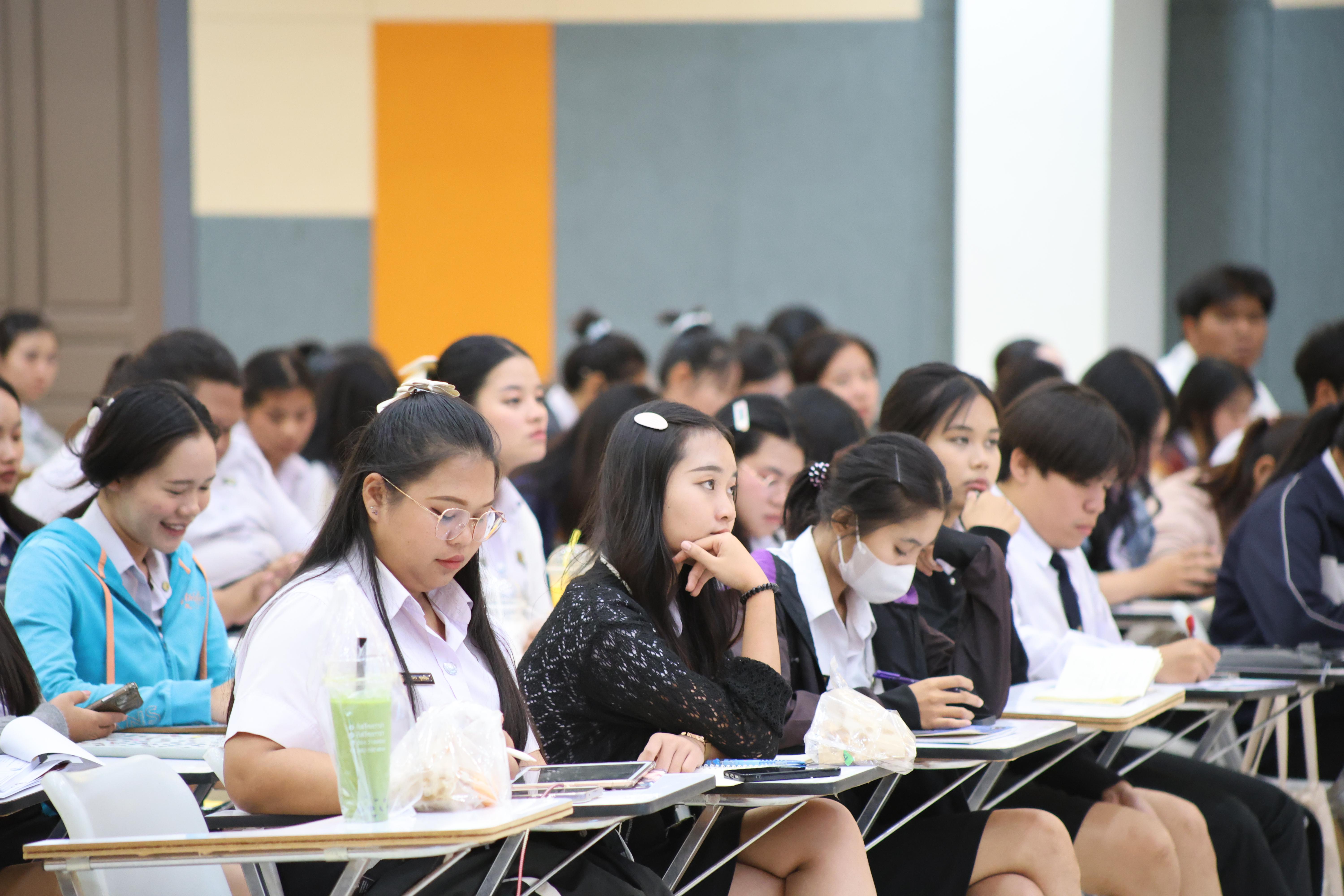 6. กิจกรรมติวสอบบรรจุครูผู้ช่วย ด้านกฎหมายสำหรับการสอบบรรจุครูผู้ช่วย