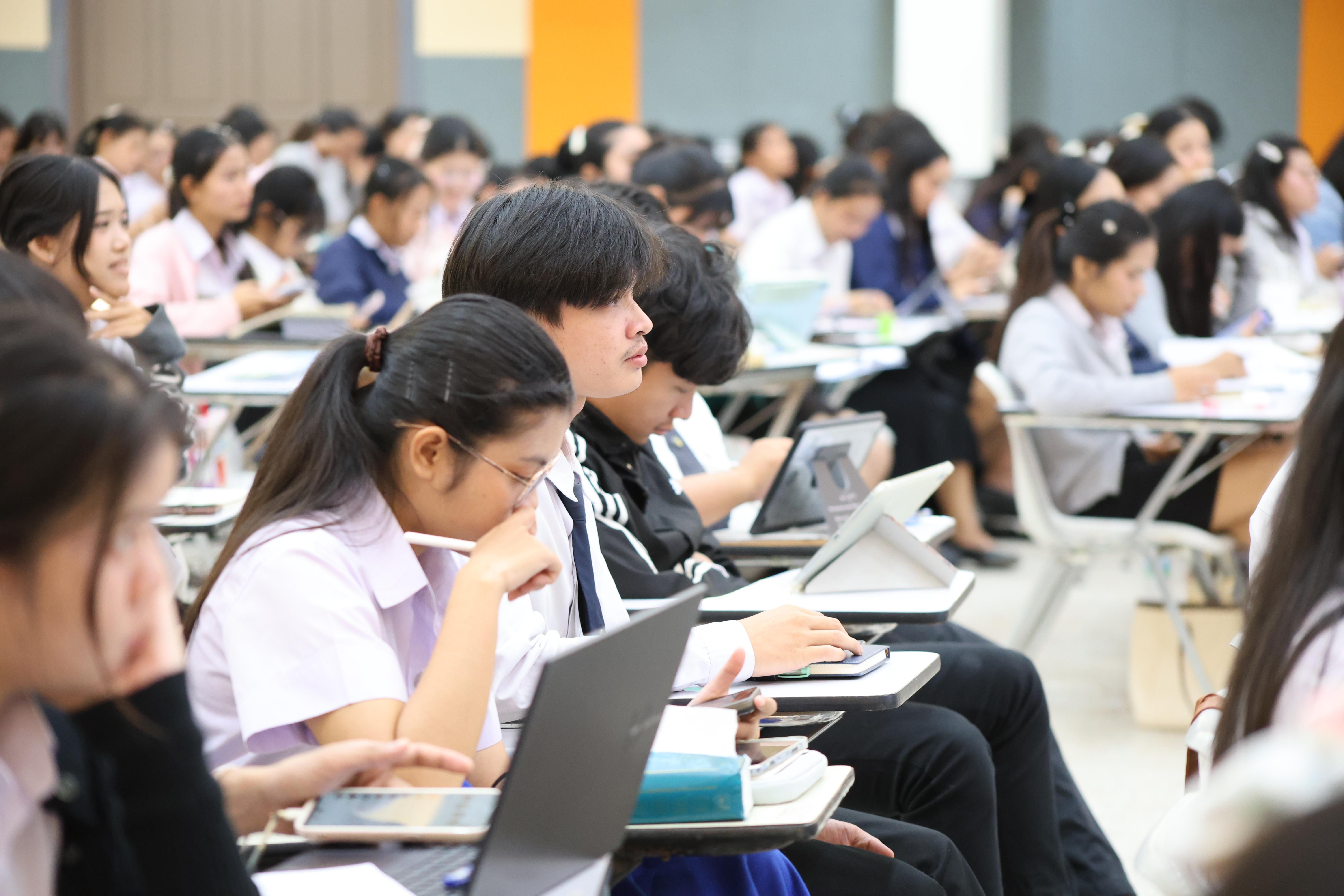 9. กิจกรรมติวสอบบรรจุครูผู้ช่วย ด้านกฎหมายสำหรับการสอบบรรจุครูผู้ช่วย