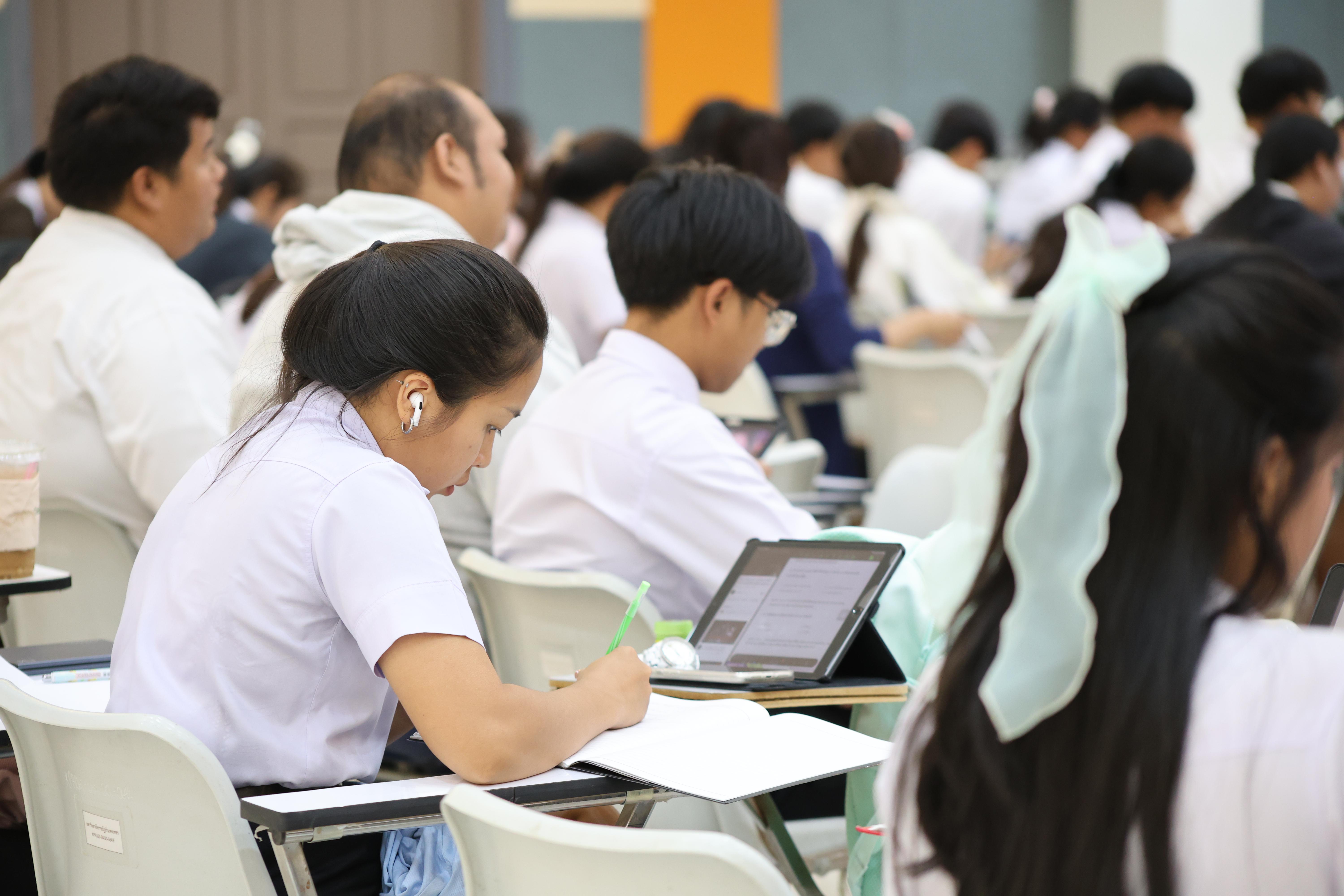 36. กิจกรรมติวสอบบรรจุครูผู้ช่วย ด้านกฎหมายสำหรับการสอบบรรจุครูผู้ช่วย