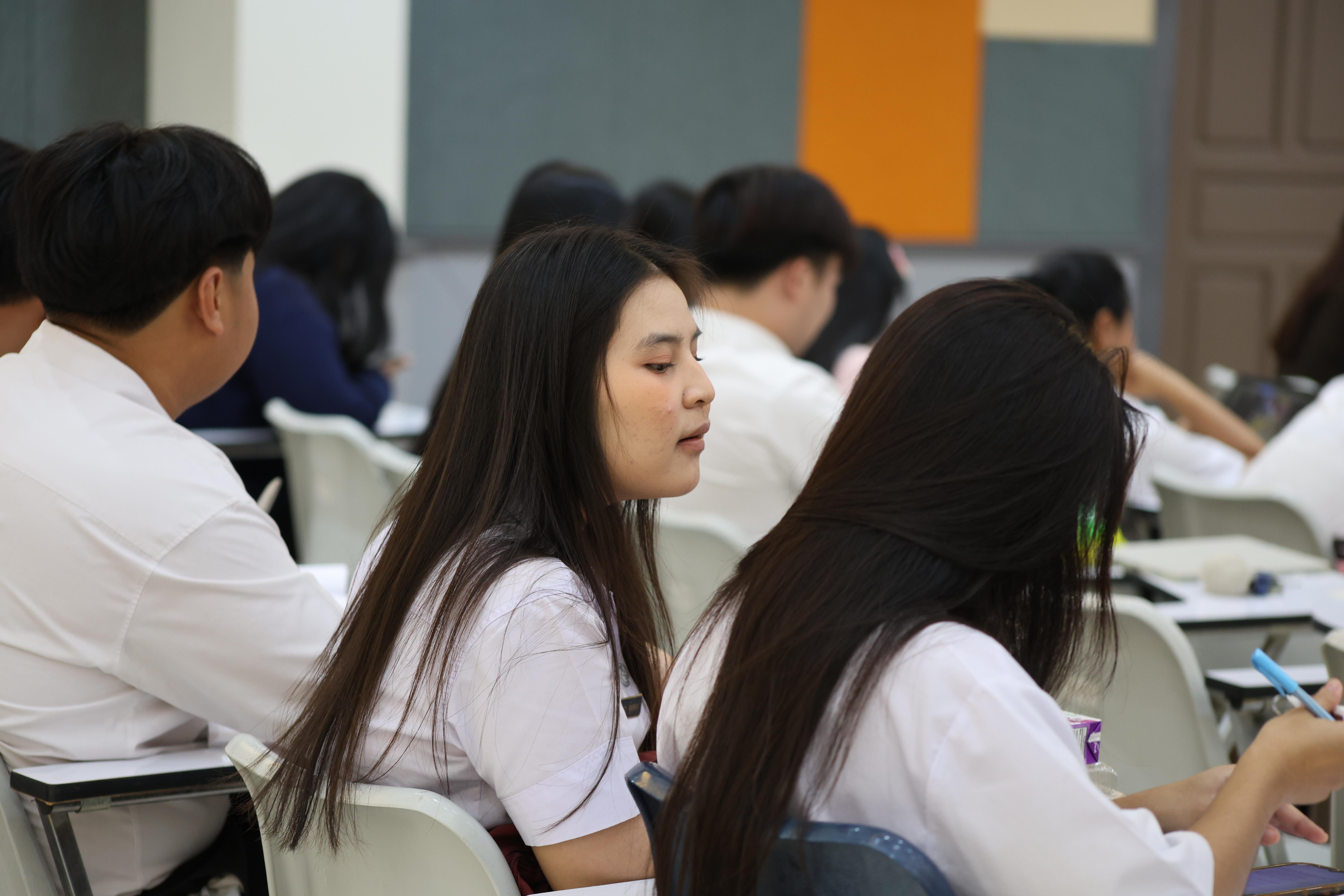 38. กิจกรรมติวสอบบรรจุครูผู้ช่วย ด้านกฎหมายสำหรับการสอบบรรจุครูผู้ช่วย