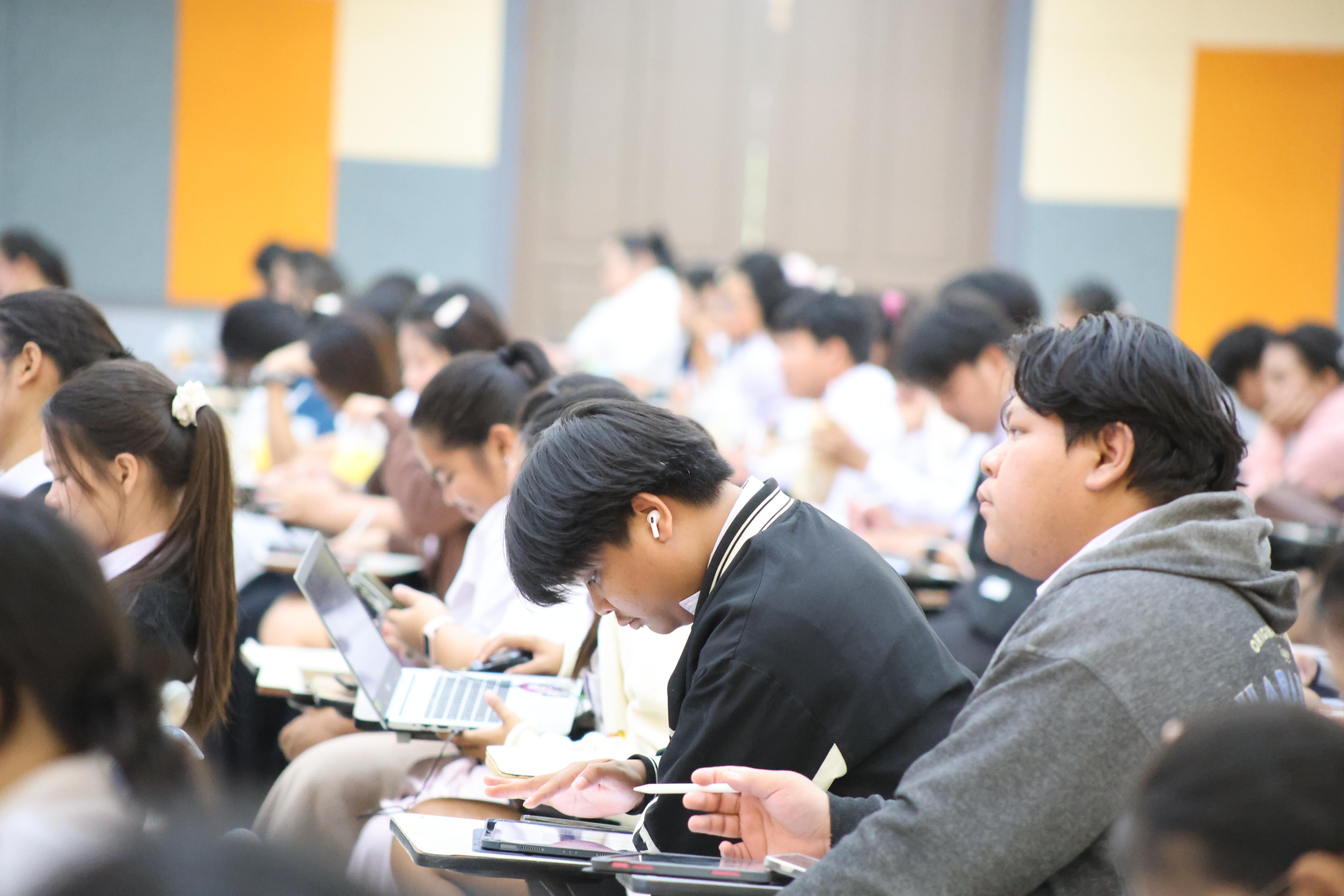 40. กิจกรรมติวสอบบรรจุครูผู้ช่วย ด้านกฎหมายสำหรับการสอบบรรจุครูผู้ช่วย