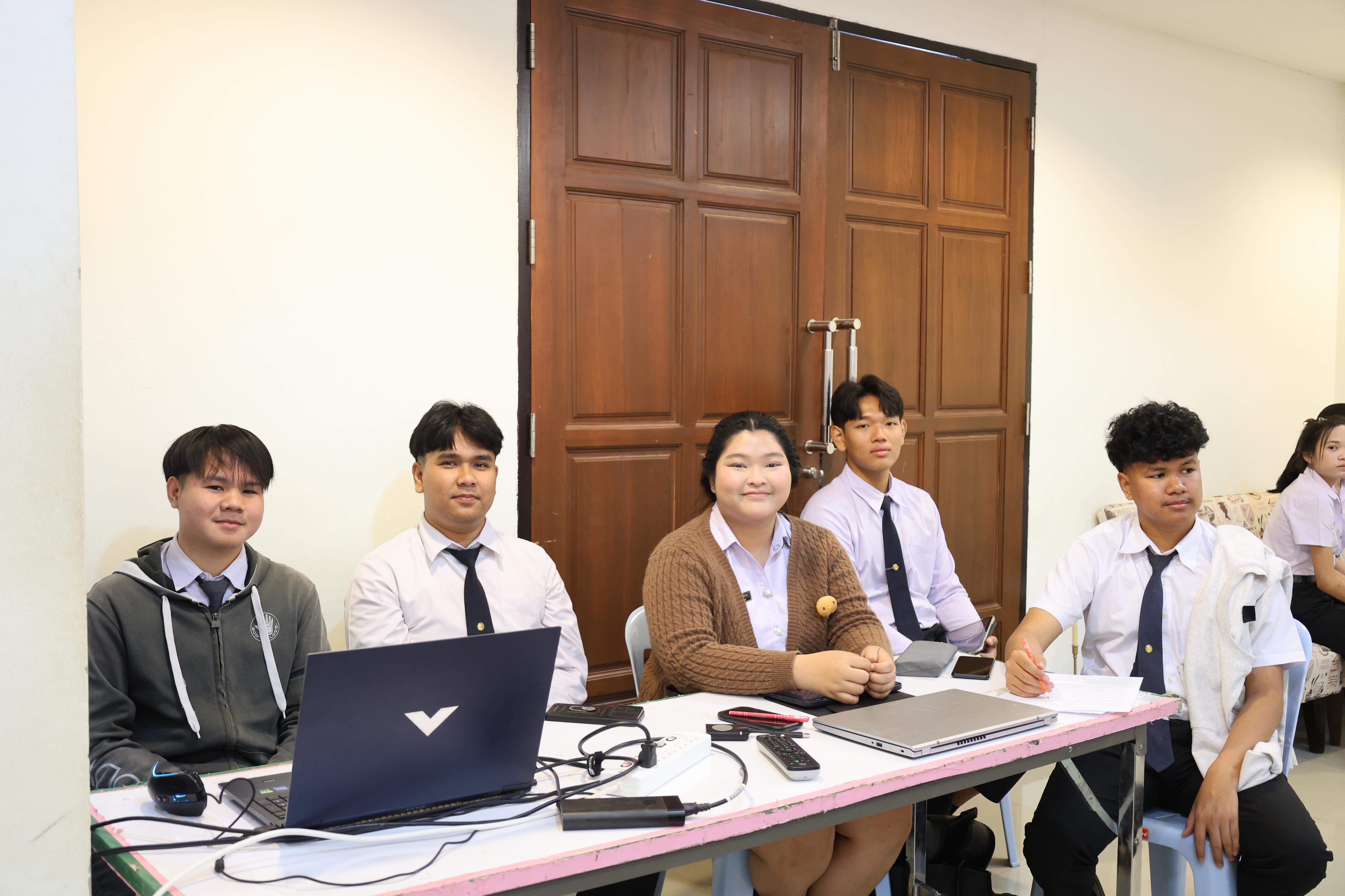 24. กิจกรรมอบรมคุณธรรมจริยธรรมสำหรับครูสังคมศึกษา