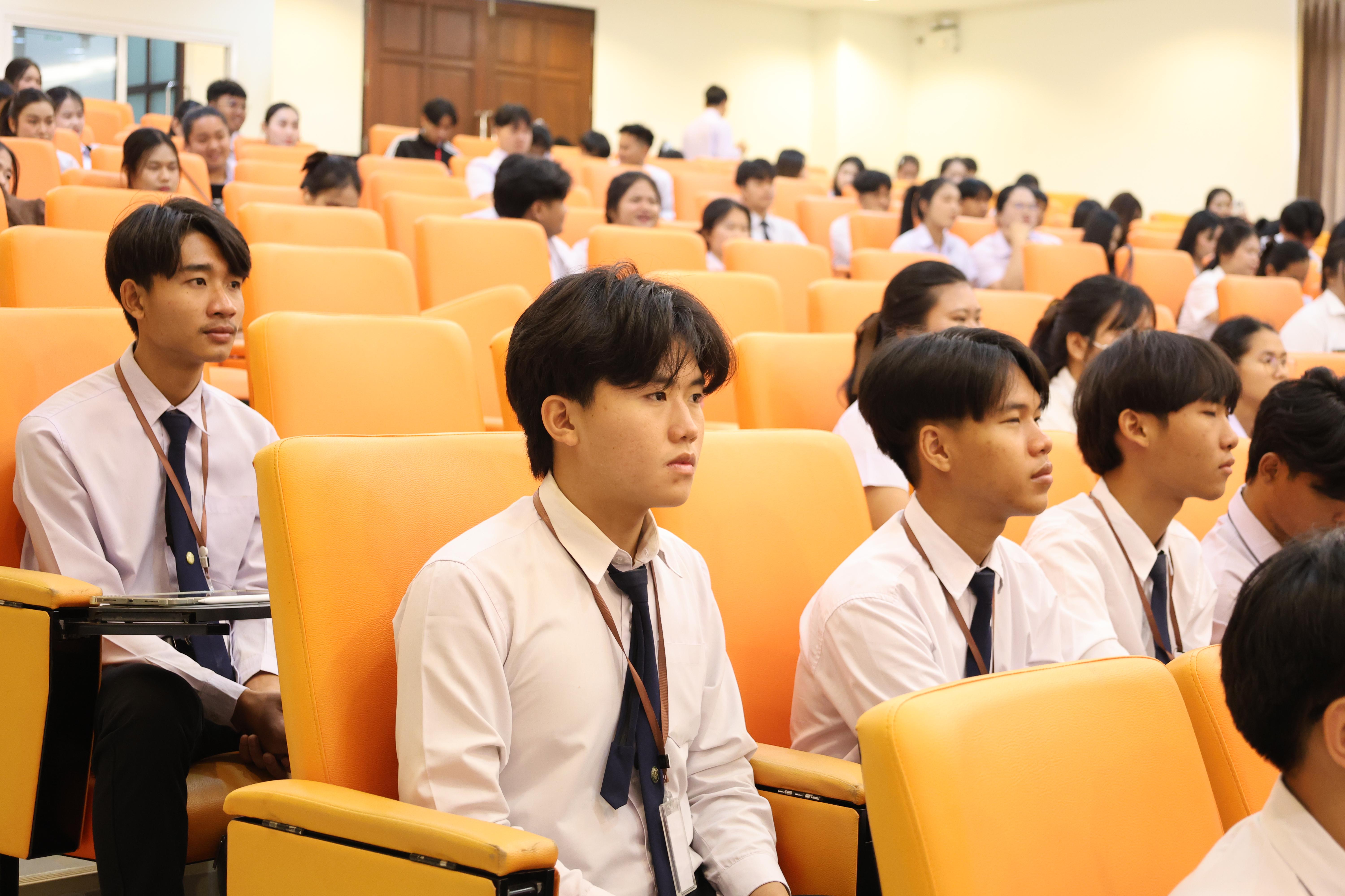 35. กิจกรรมอบรมคุณธรรมจริยธรรมสำหรับครูสังคมศึกษา