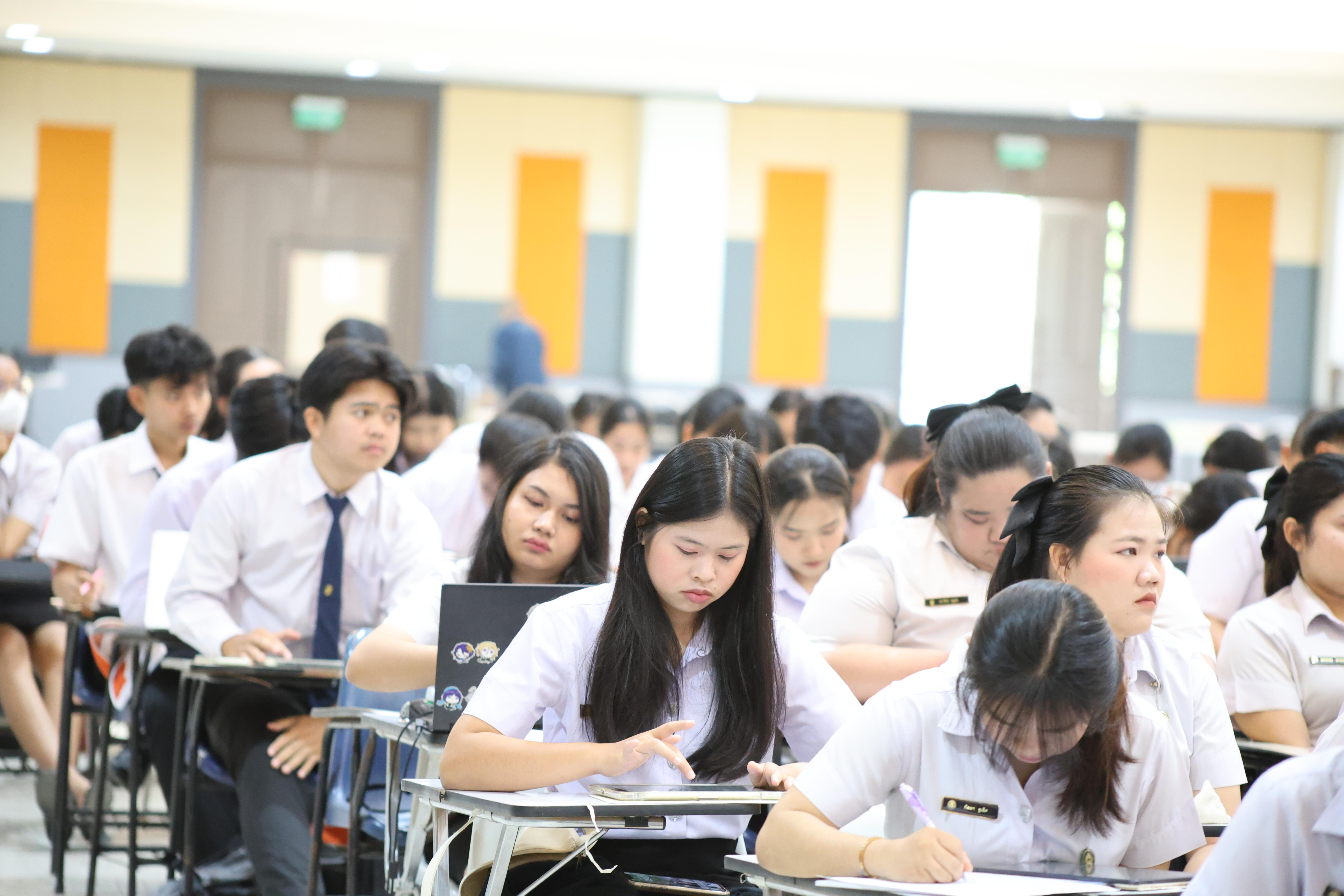 12. กิจกรรมติวสอบบรรจุครูผู้ช่วย ด้านคณิตศาสตร์และเหตุผล