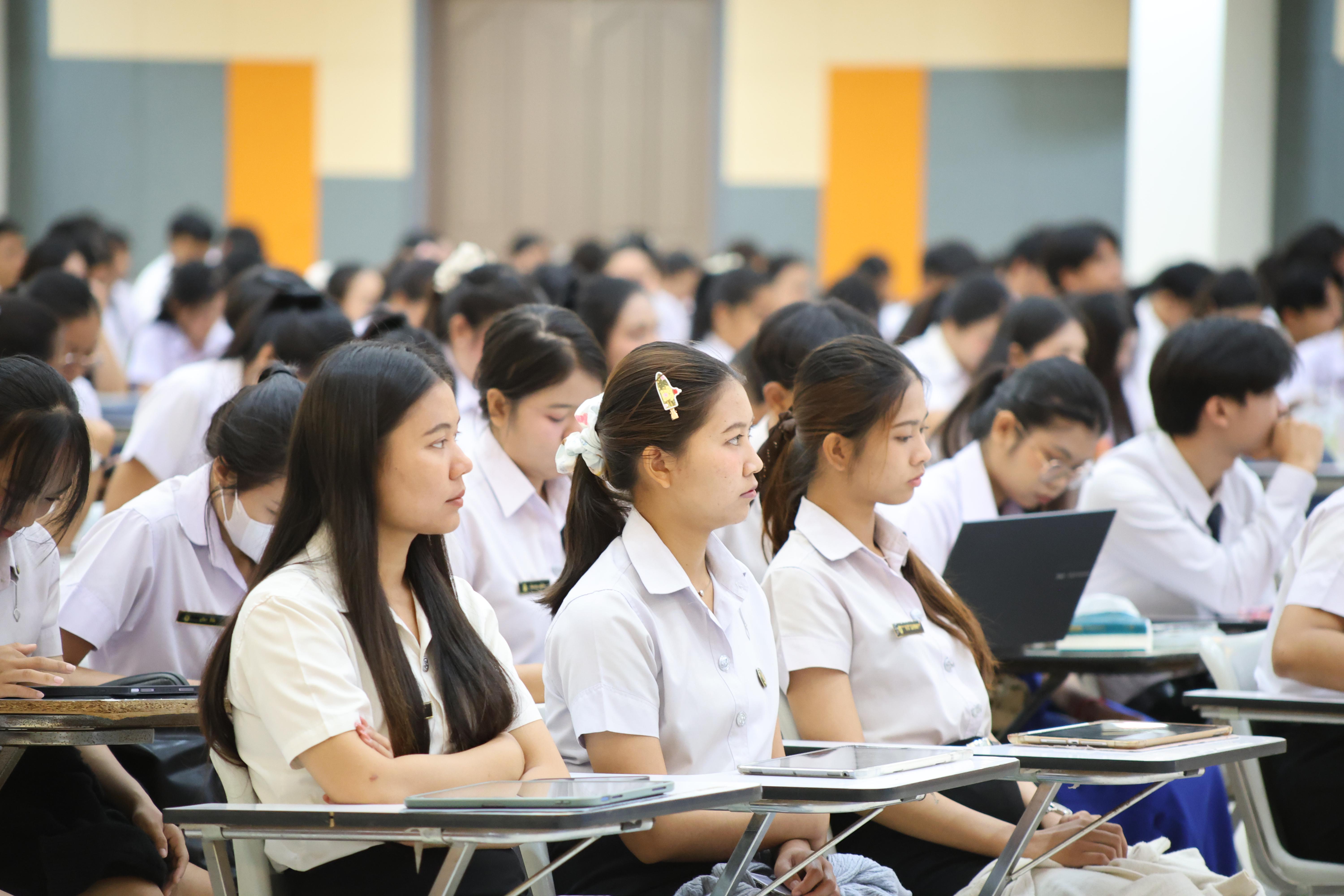 15. กิจกรรมติวสอบบรรจุครูผู้ช่วย ด้านคณิตศาสตร์และเหตุผล