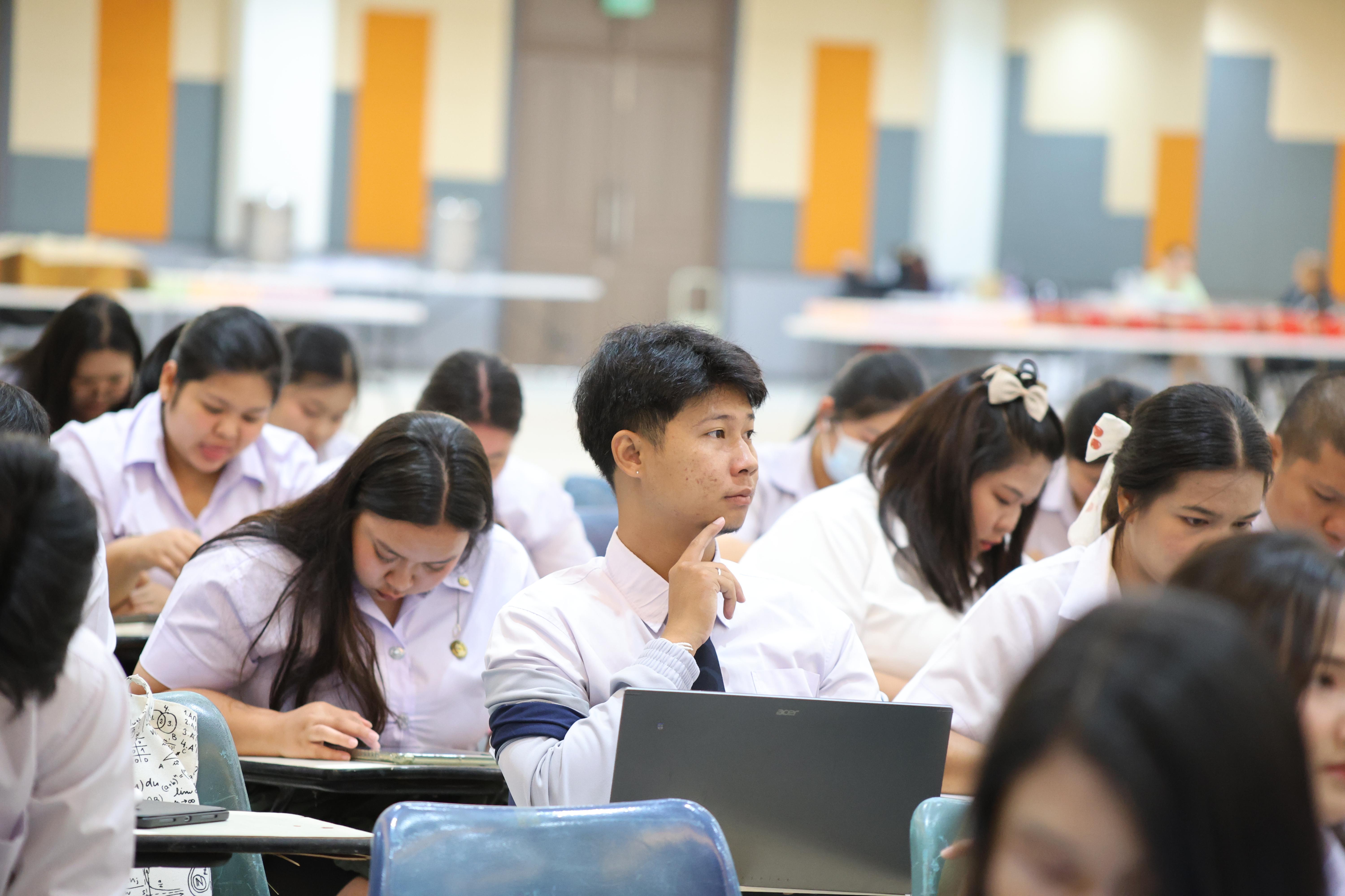 20. กิจกรรมติวสอบบรรจุครูผู้ช่วย ด้านคณิตศาสตร์และเหตุผล