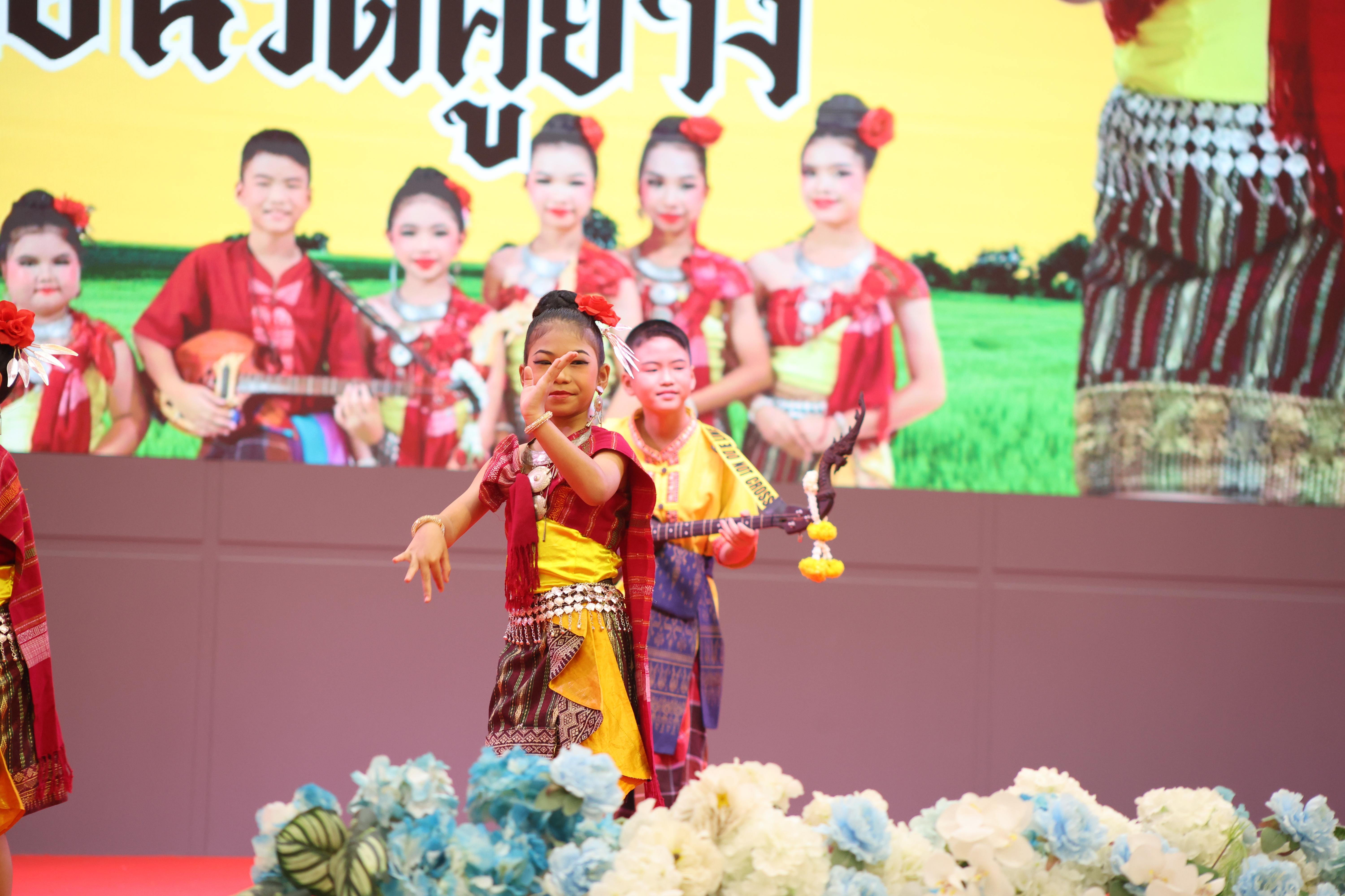 62. นิทรรศการแสดงผลงานนักศึกษาฝึกประสบการณ์วิชาชีพครู ปีการศึกษา2568