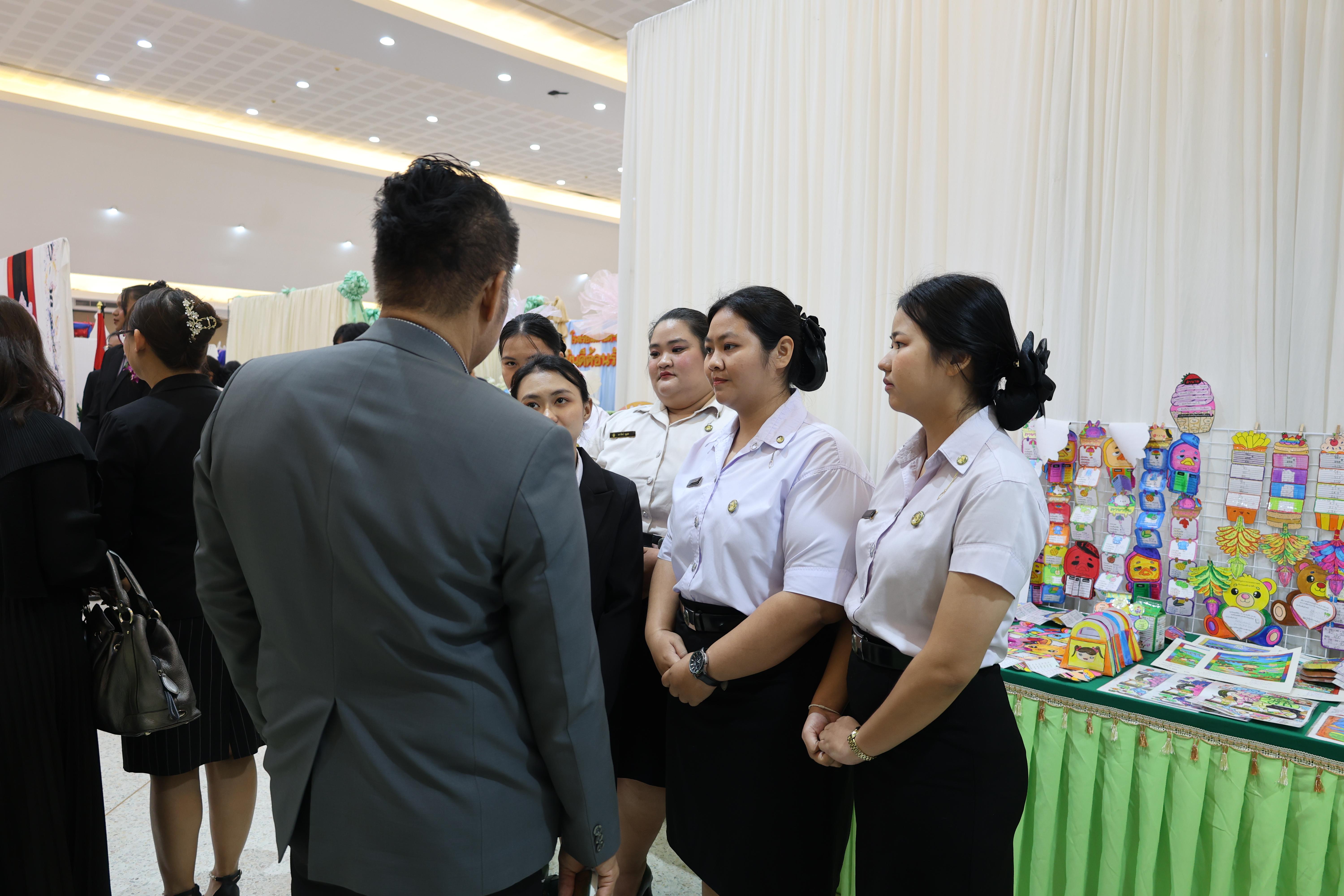 83. นิทรรศการแสดงผลงานนักศึกษาฝึกประสบการณ์วิชาชีพครู ปีการศึกษา2568