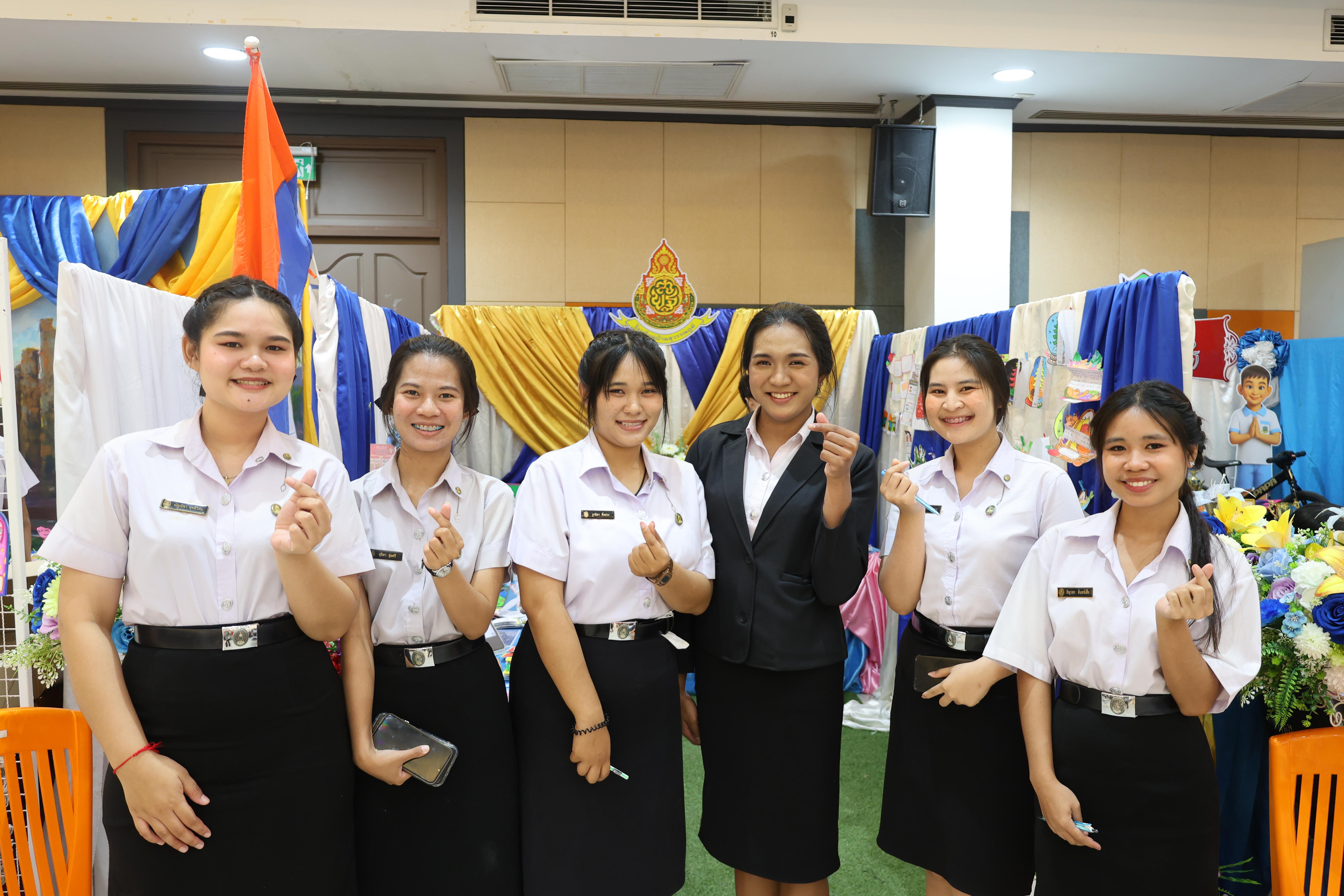 267. นิทรรศการแสดงผลงานนักศึกษาฝึกประสบการณ์วิชาชีพครู ปีการศึกษา2568