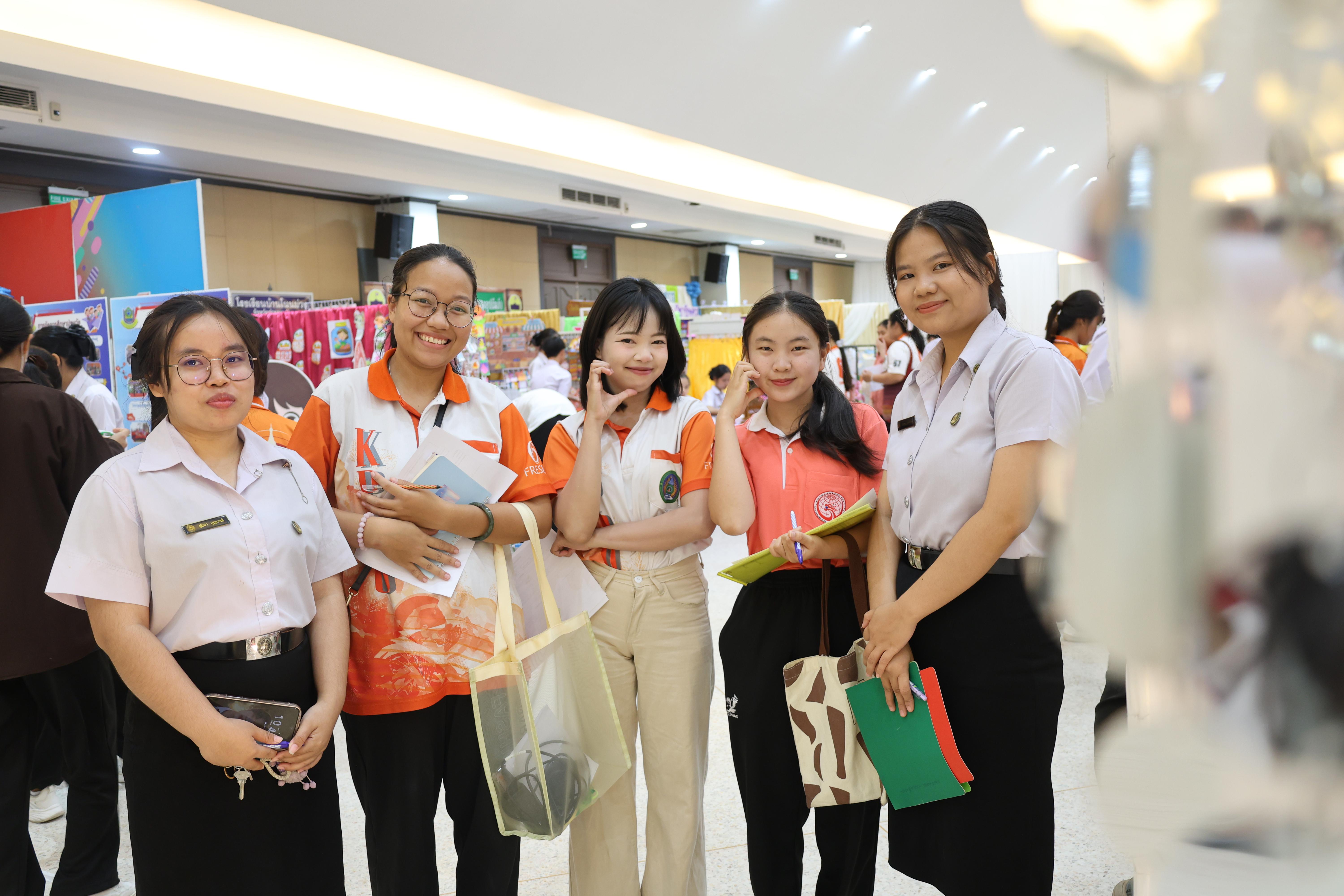 282. นิทรรศการแสดงผลงานนักศึกษาฝึกประสบการณ์วิชาชีพครู ปีการศึกษา2568